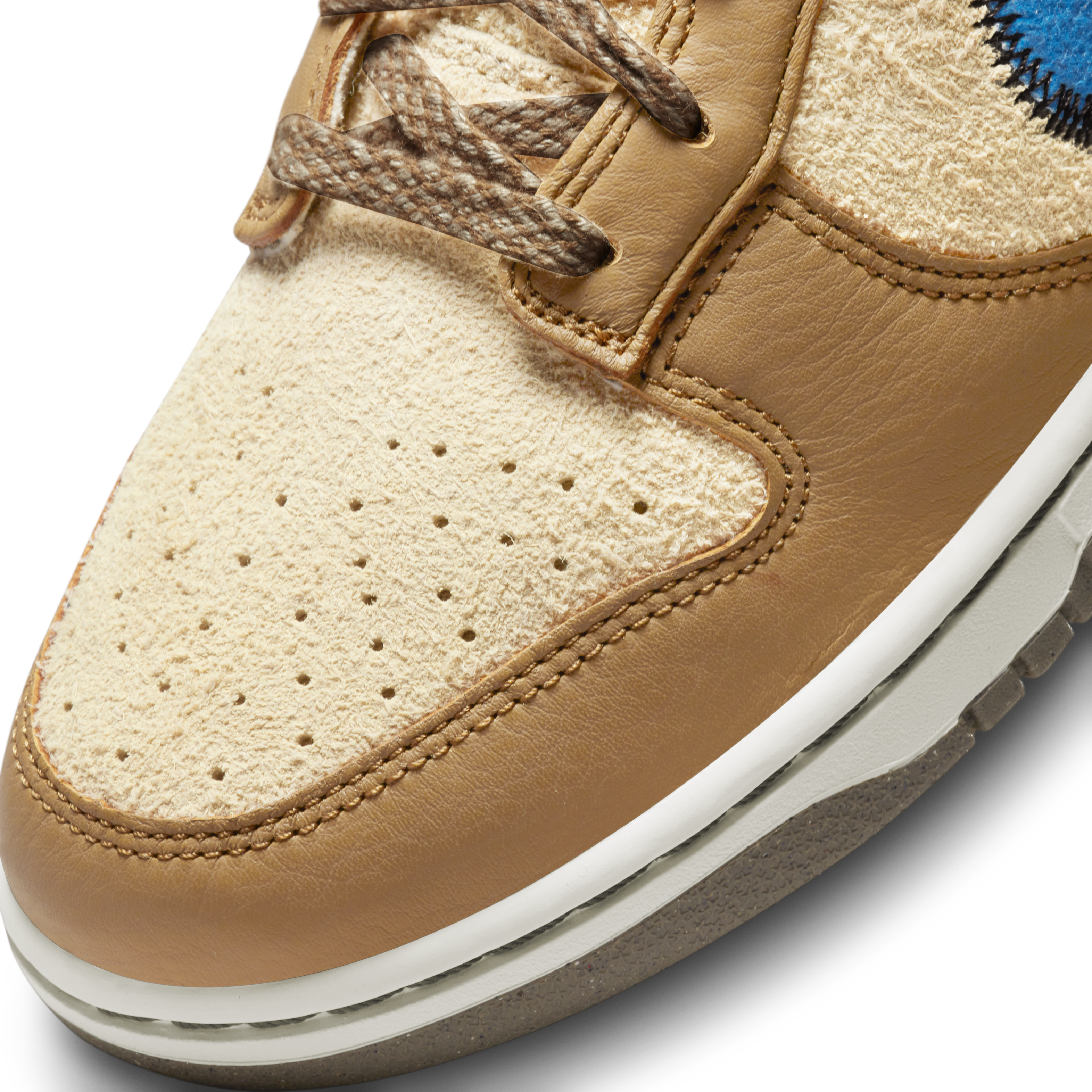size? x Nike Dunk Low Dark Driftwood DO6712-200 Nicesnk