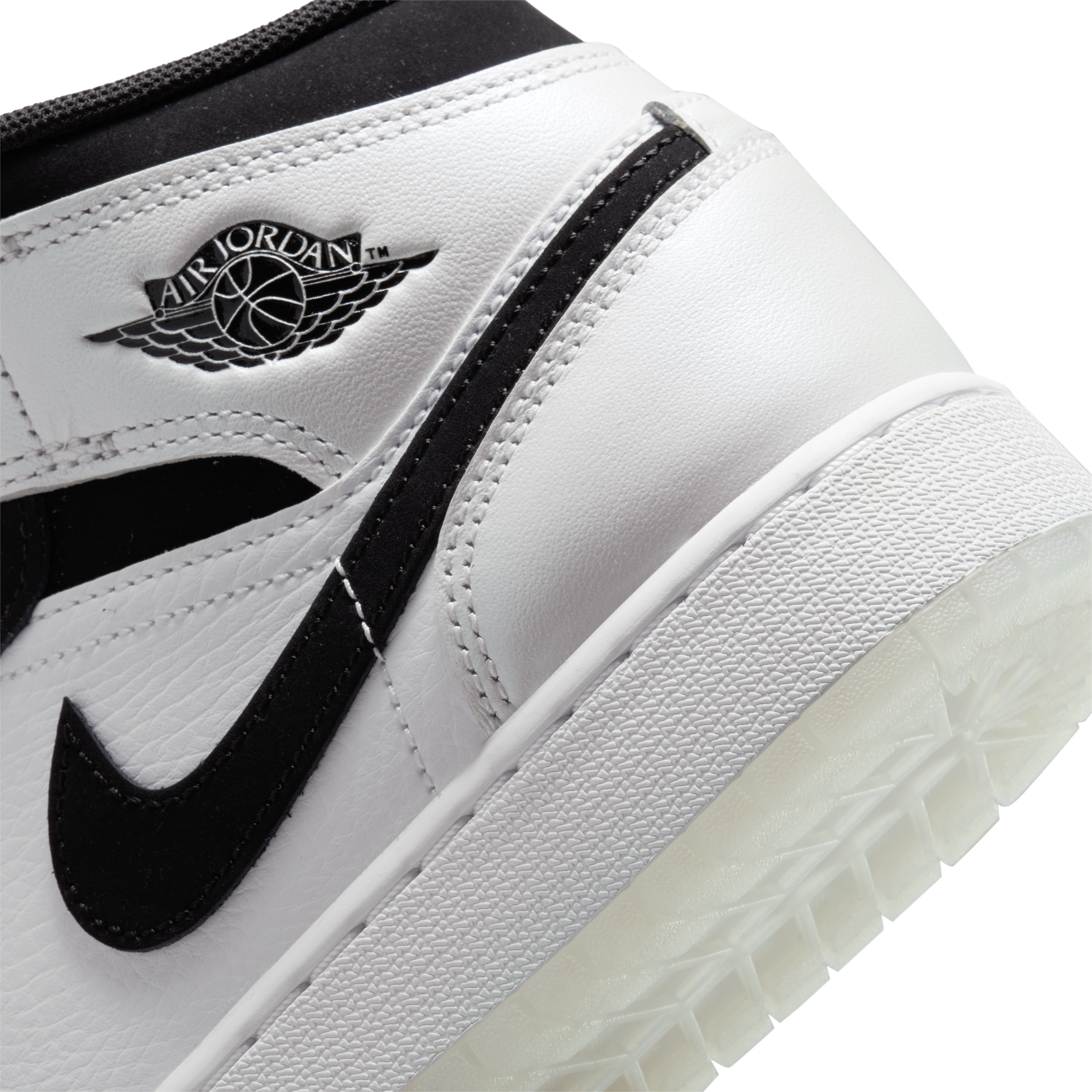 (Grade School) Air Jordan 1 Mid SE ‘Diamond Shorts’ DN4321-100