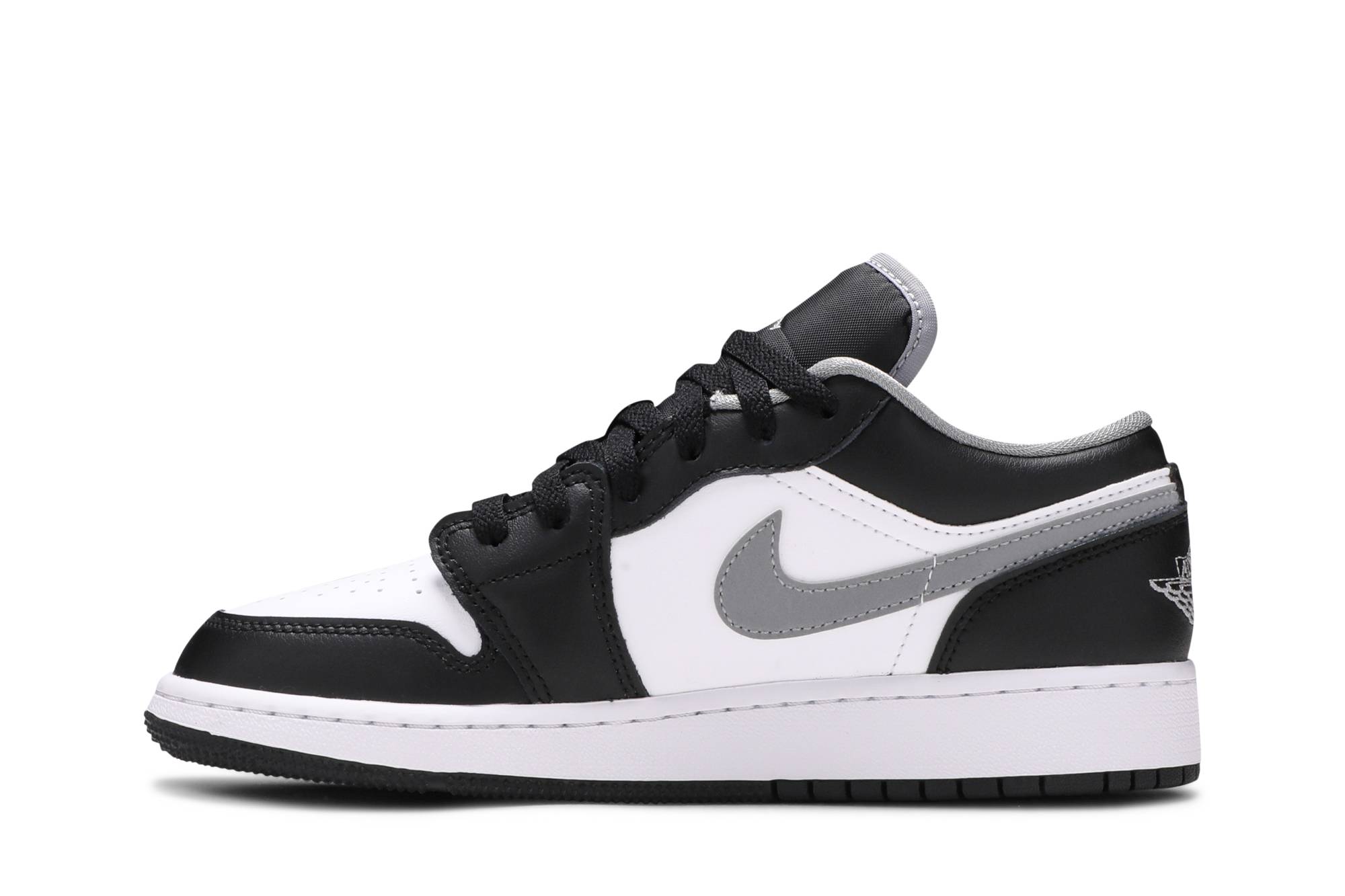 (Grade School) Air Jordan 1 Low Black Medium Grey 553560-040 Nicesnk