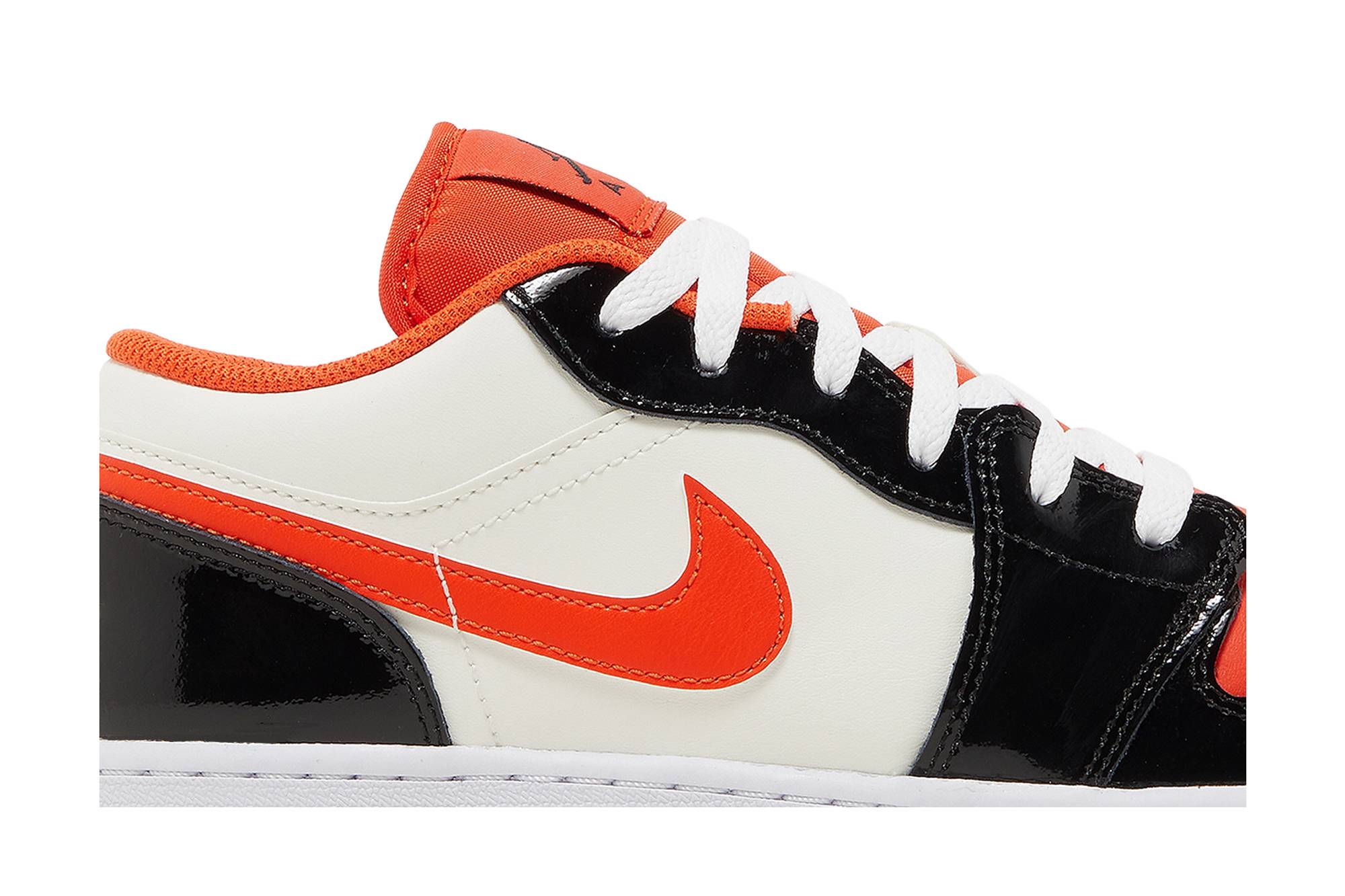 (Grade School) Air Jordan 1 Low ‘Halloween’ DV1335-800