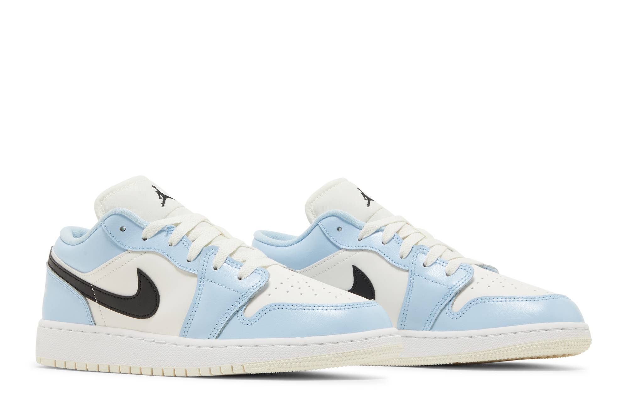 (Grade School) Air Jordan 1 Low ‘Ice Blue’ 554723-401