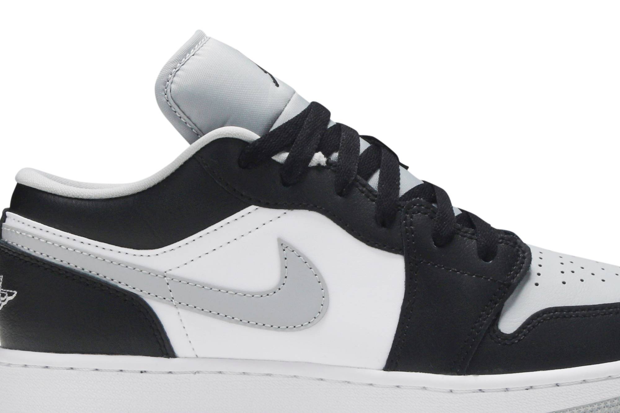 (Grade School) Air Jordan 1 Low ‘Smoke Grey’ 553560-039