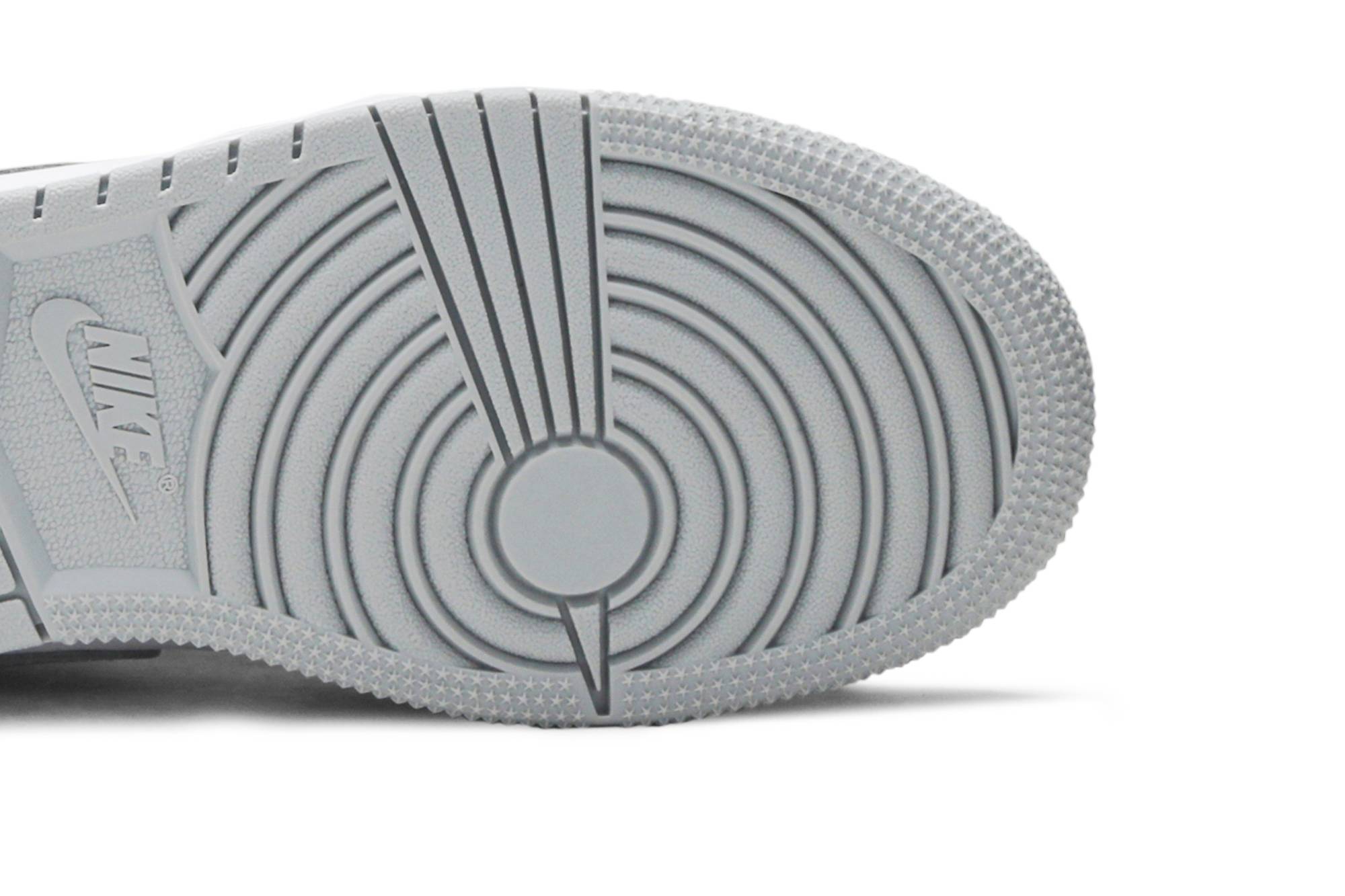 (Grade School) Air Jordan 1 Low ‘Smoke Grey’ 553560-039