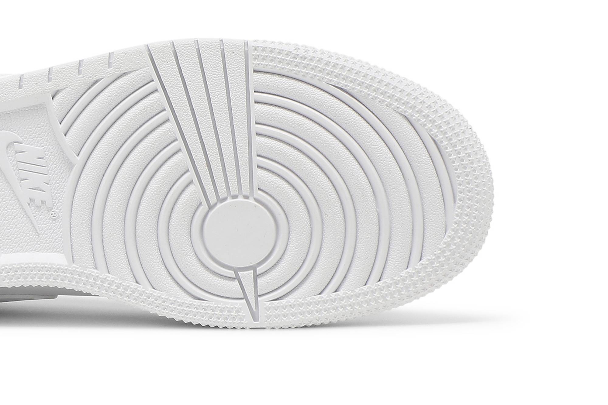 (Grade School) Air Jordan 1 Low Triple White 553560-130 Nicesnk