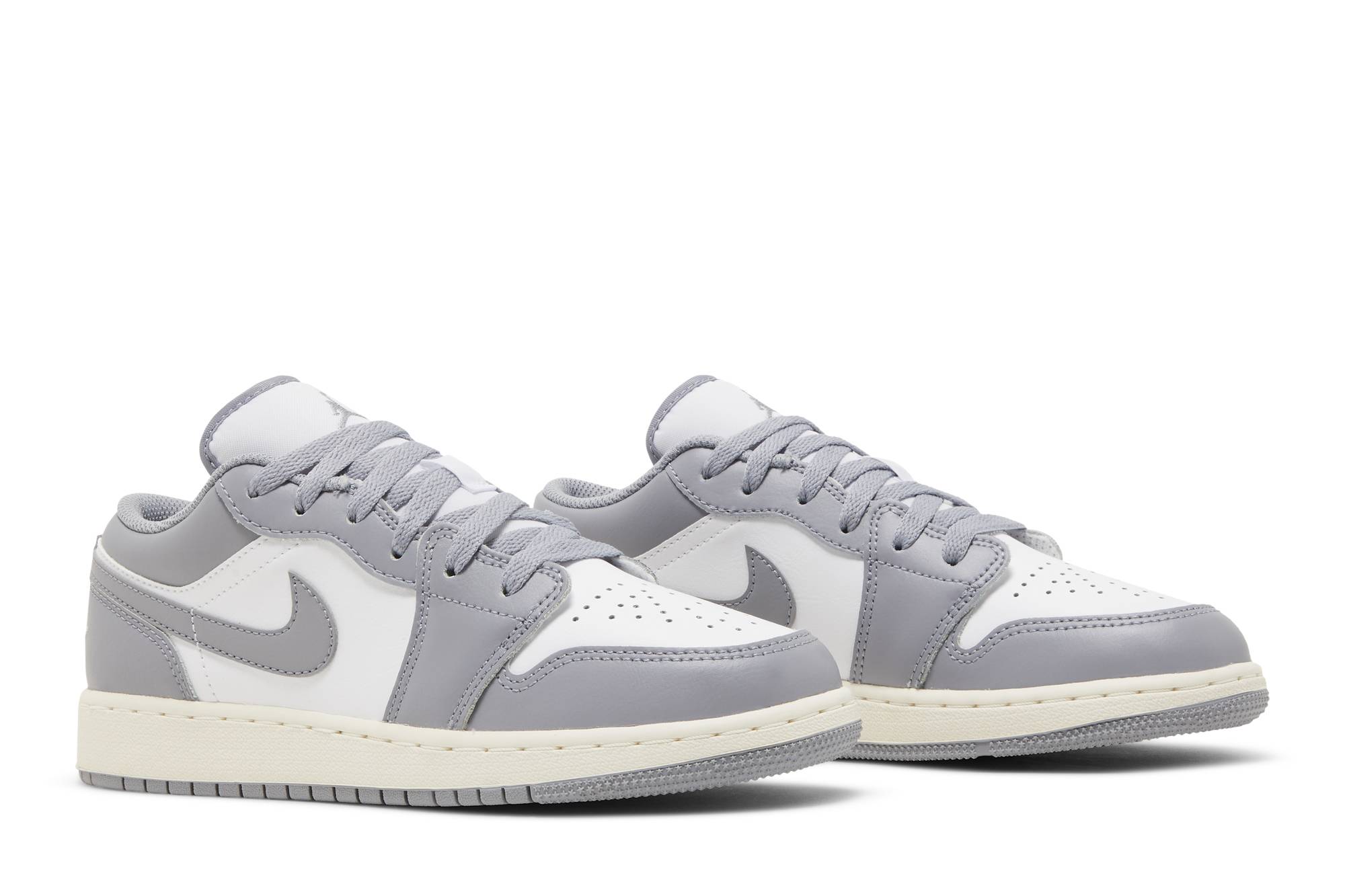 (Grade School) Air Jordan 1 Low ‘Vintage Grey’ 553560-053