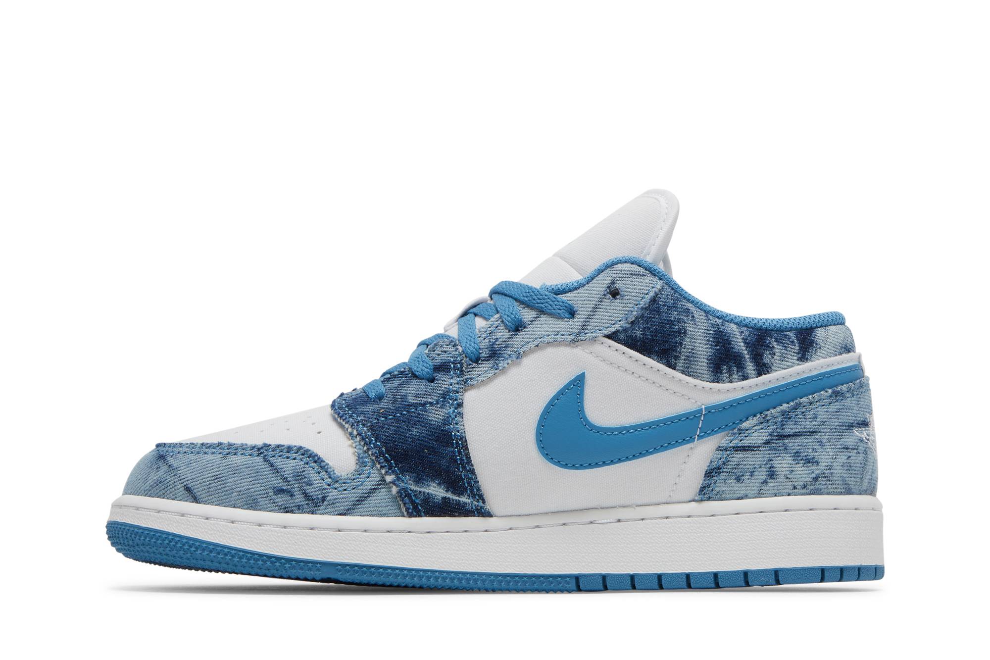 (Grade School) Air Jordan 1 Low ‘Washed Denim’ DM8947-100