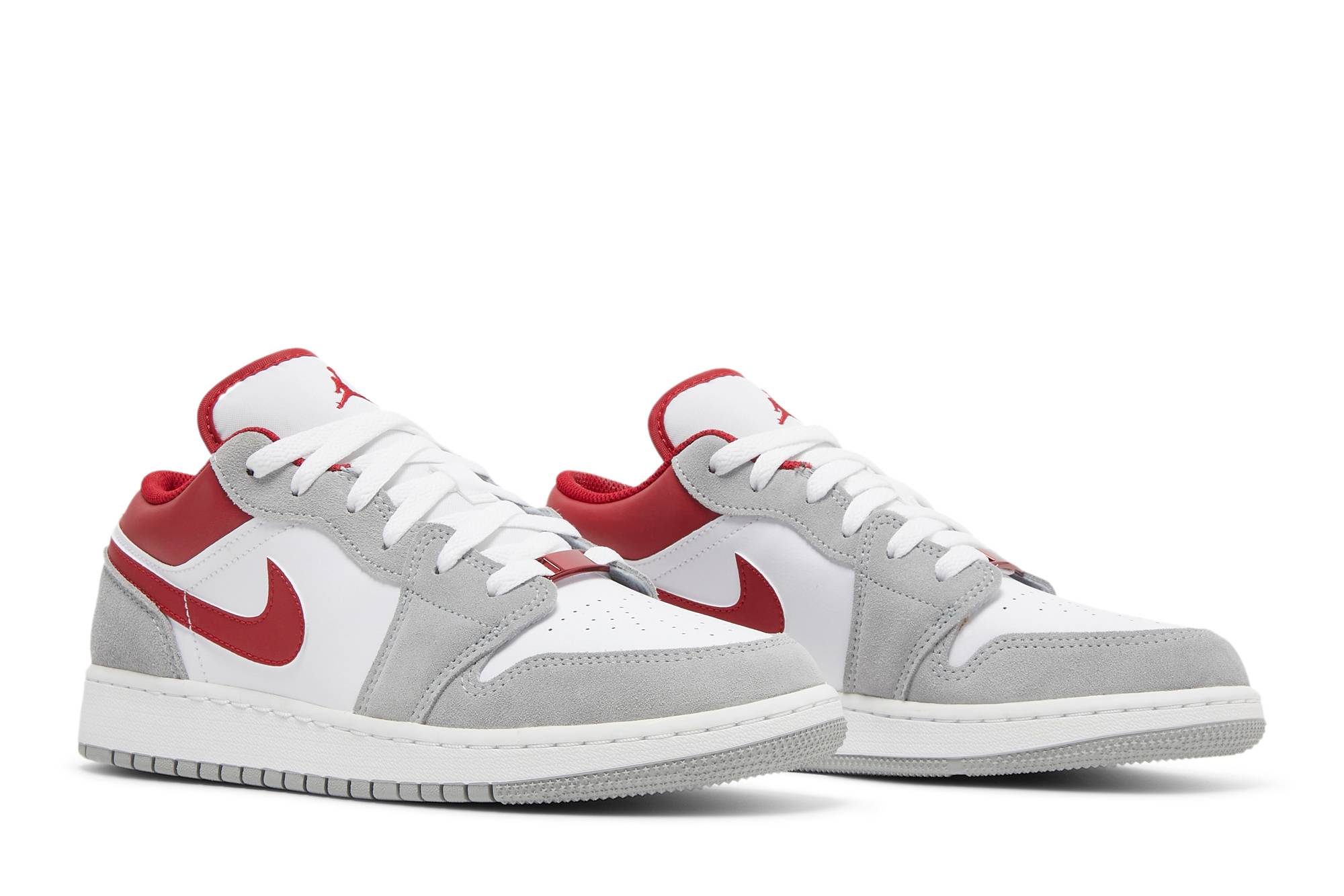(Grade School) Air Jordan 1 Low SE ‘Light Smoke Grey Gym Red’ DM0589-016