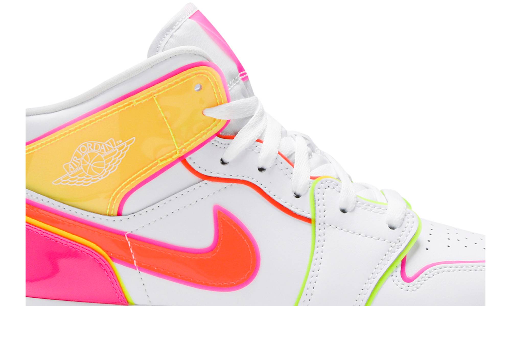 (Grade School) Air Jordan 1 Mid ‘Edge Glow’ CV4611-100