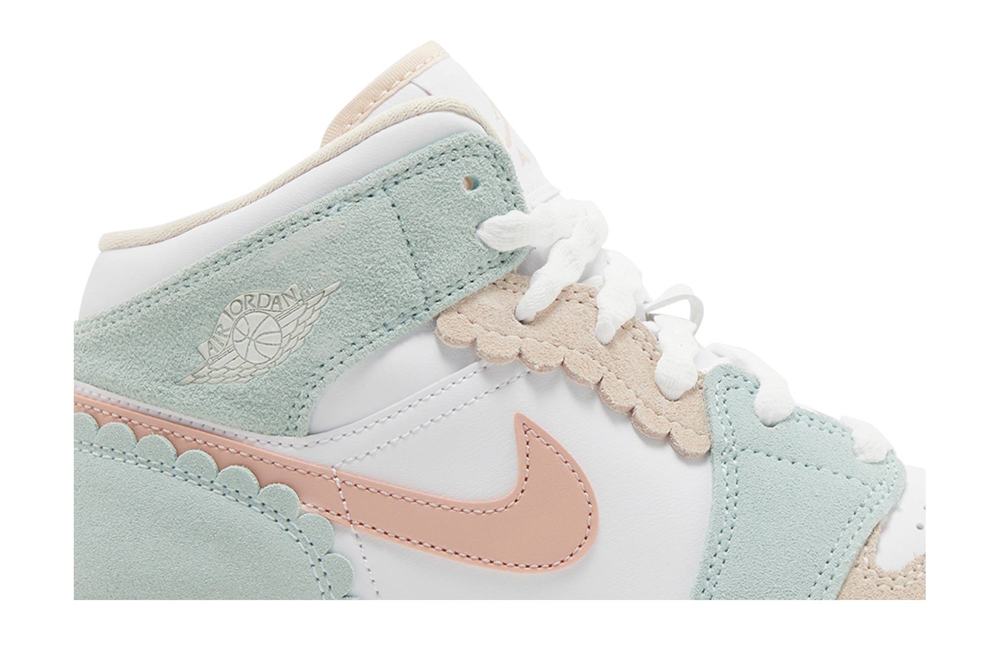 (Grade School) Air Jordan 1 Mid SE Pink Oxford DZ5361-100 Nicesnk