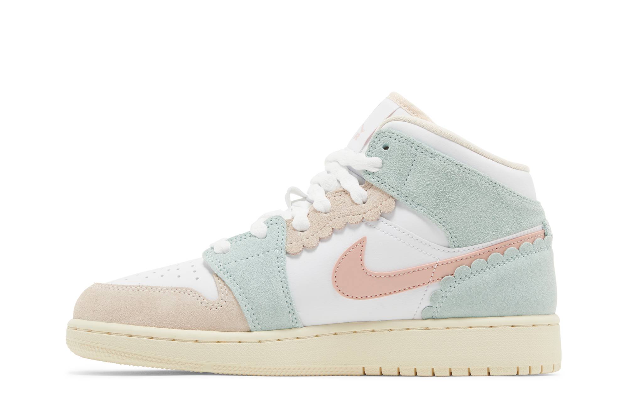 (Grade School) Air Jordan 1 Mid SE Pink Oxford DZ5361-100 Nicesnk