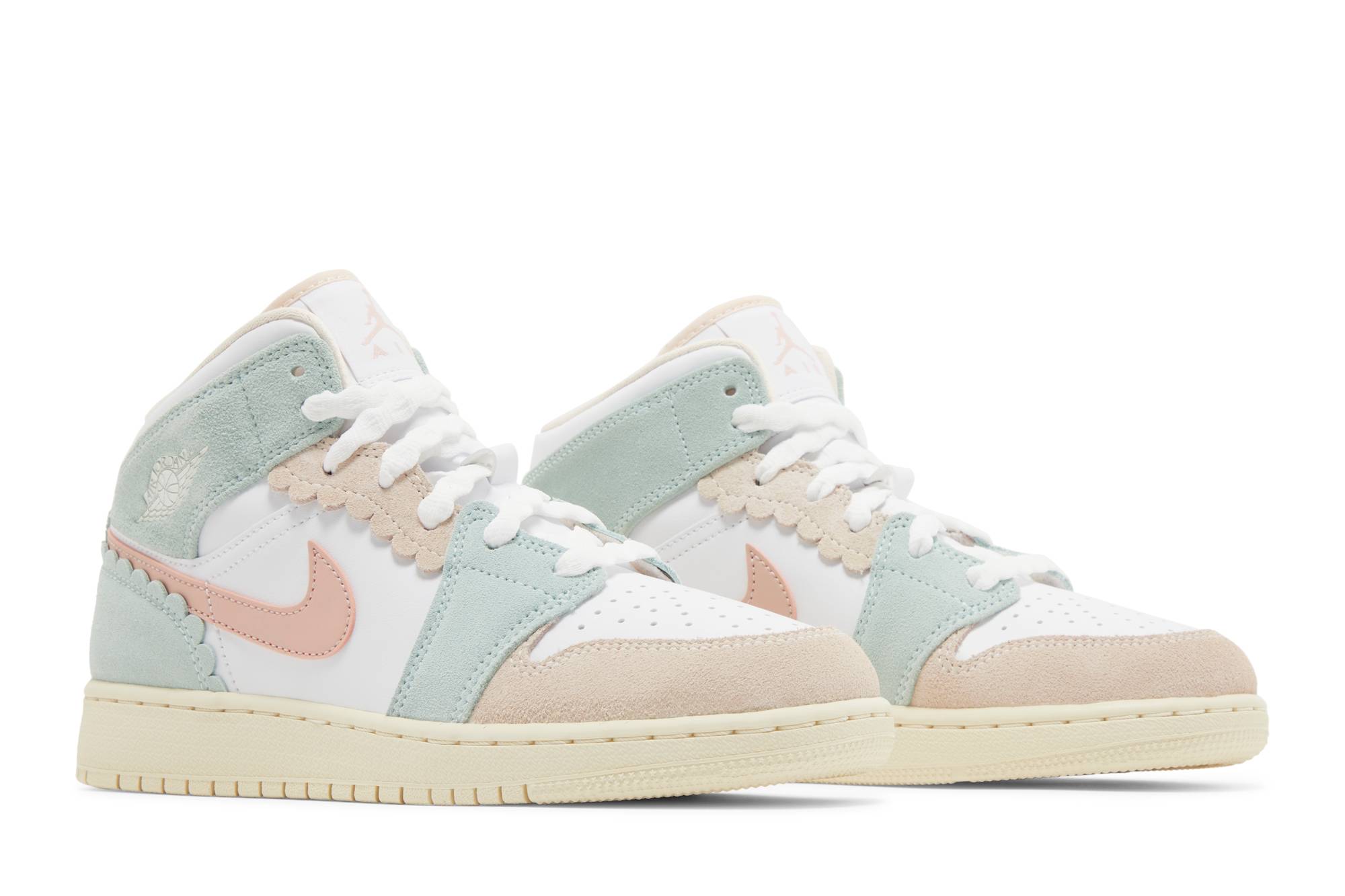 (Grade School) Air Jordan 1 Mid SE Pink Oxford DZ5361-100 Nicesnk