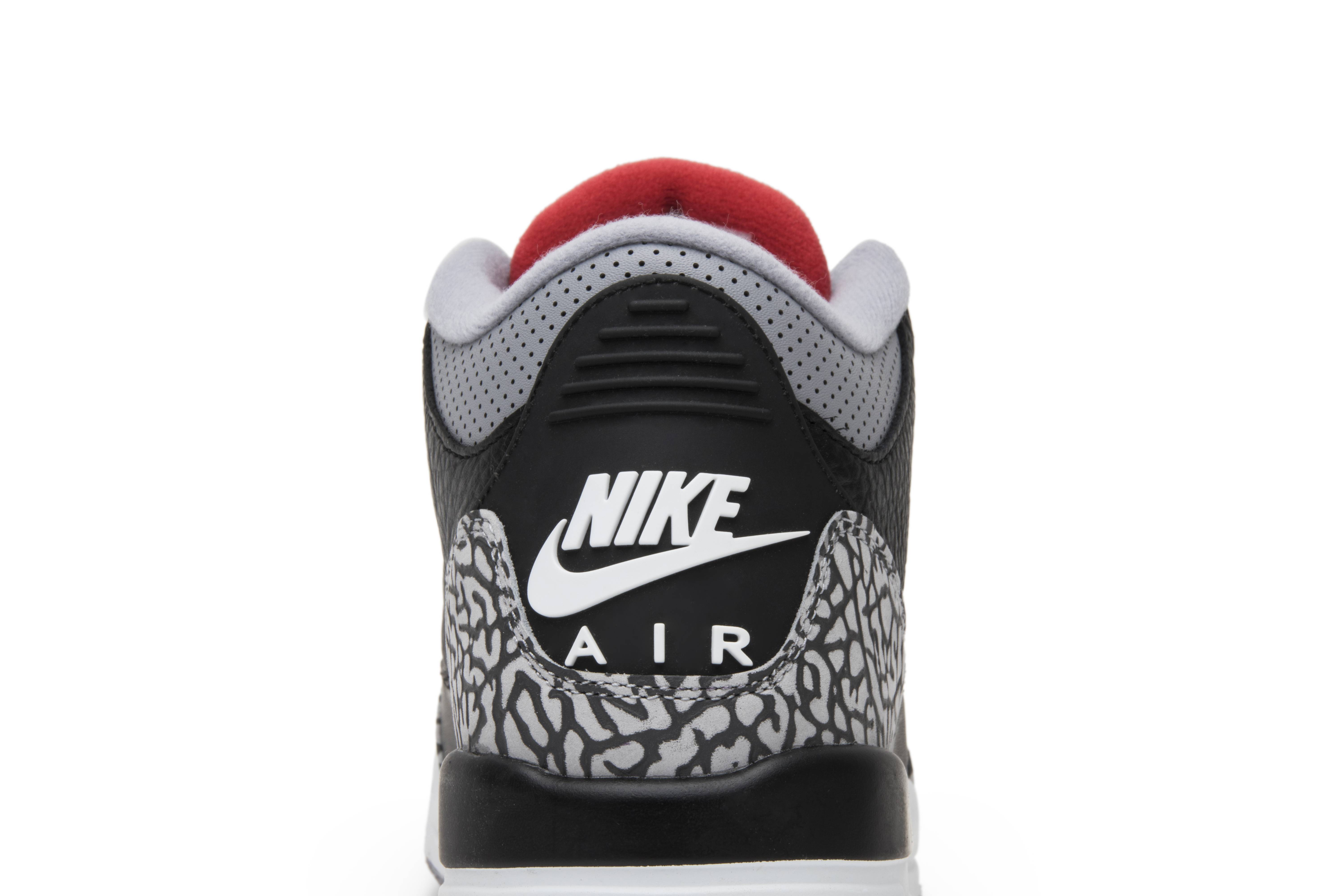 (Grade School) Air Jordan 3 Retro OG ‘Black Cement’ 2018 854261-001