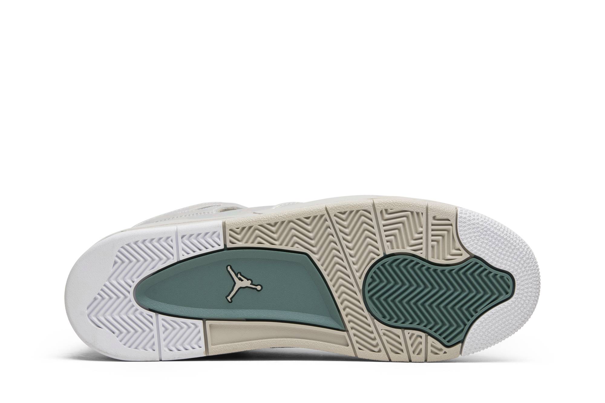 (Grade School) Air Jordan 4 GG ‘Pearl’ 742639-045