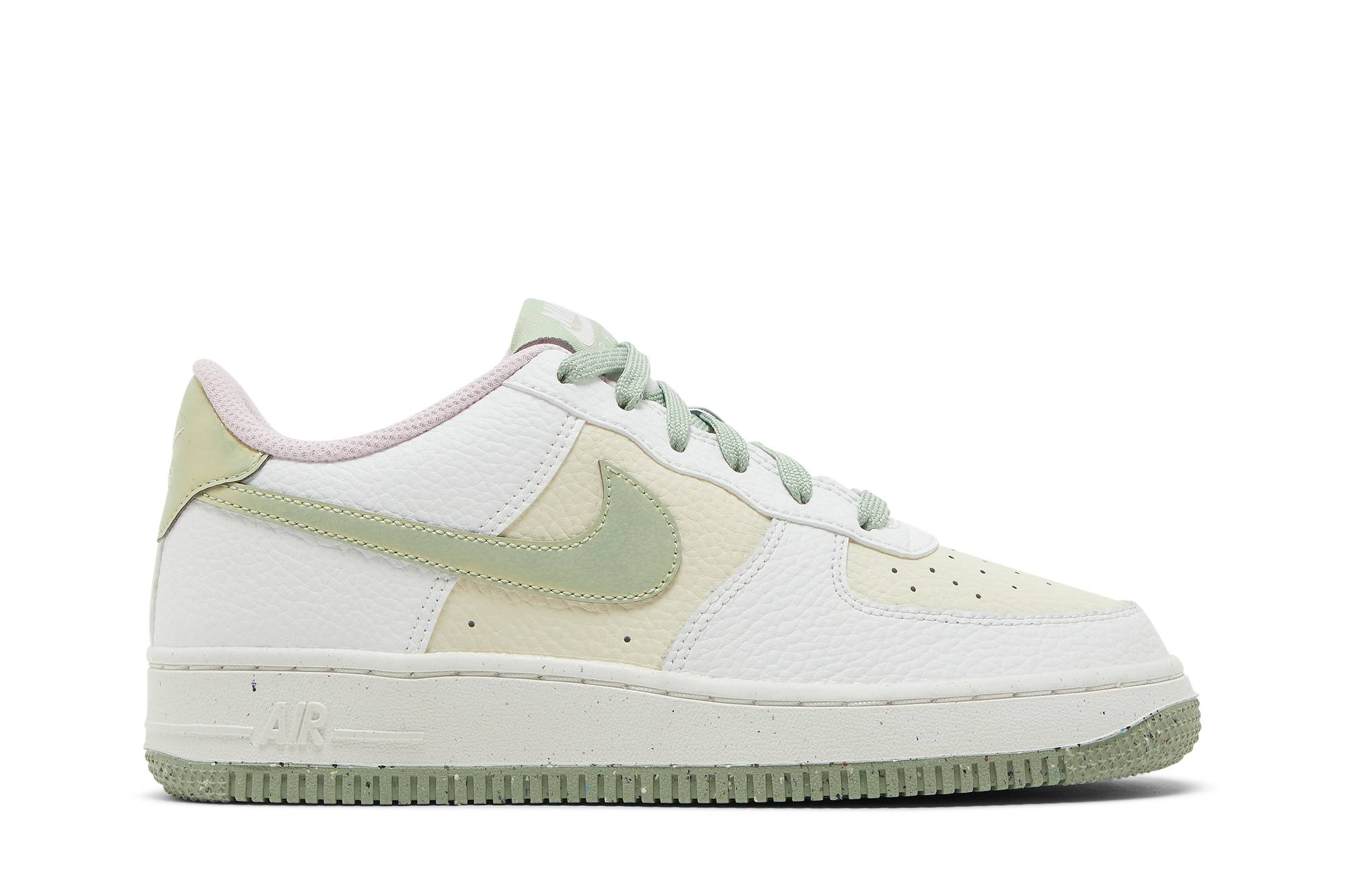 (Grade School) Nike Air Force 1 Low LV8 ‘Muted Green’ DQ0360-100