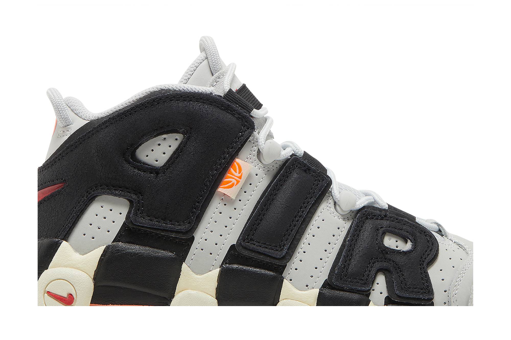 (Grade School) Nike Air More Uptempo Hoops DX3360-001 Nicesnk