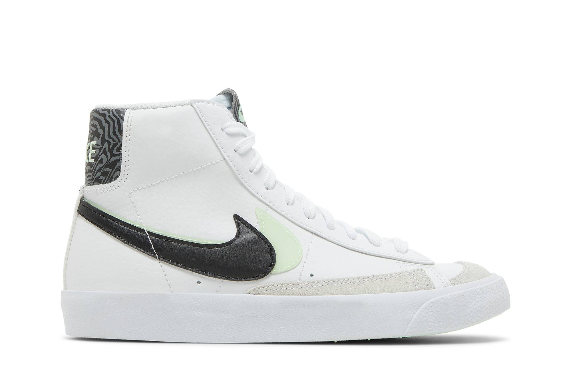 (Grade School) Nike Blazer Mid ’77 SE ‘Double Swoosh – White Vapor Green’ DD1847-100