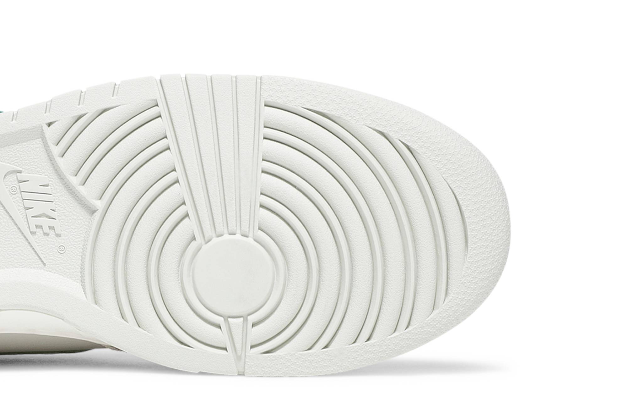 (Grade School) Nike Dunk High SE First Use Pack – Green Noise DD0733-001 Nicesnk