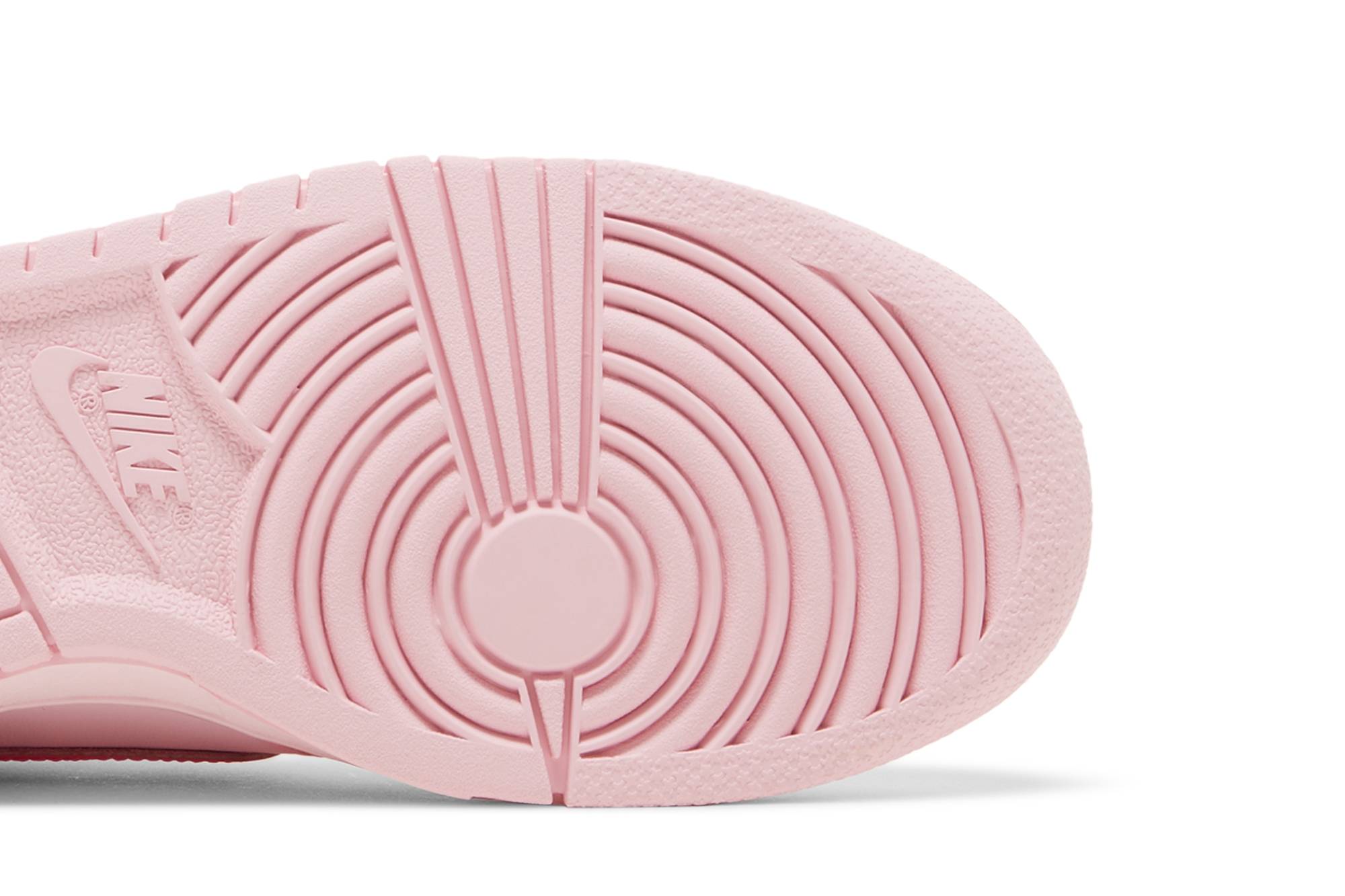 Nike Dunk Low ‘Triple Pink’ DH9765-600