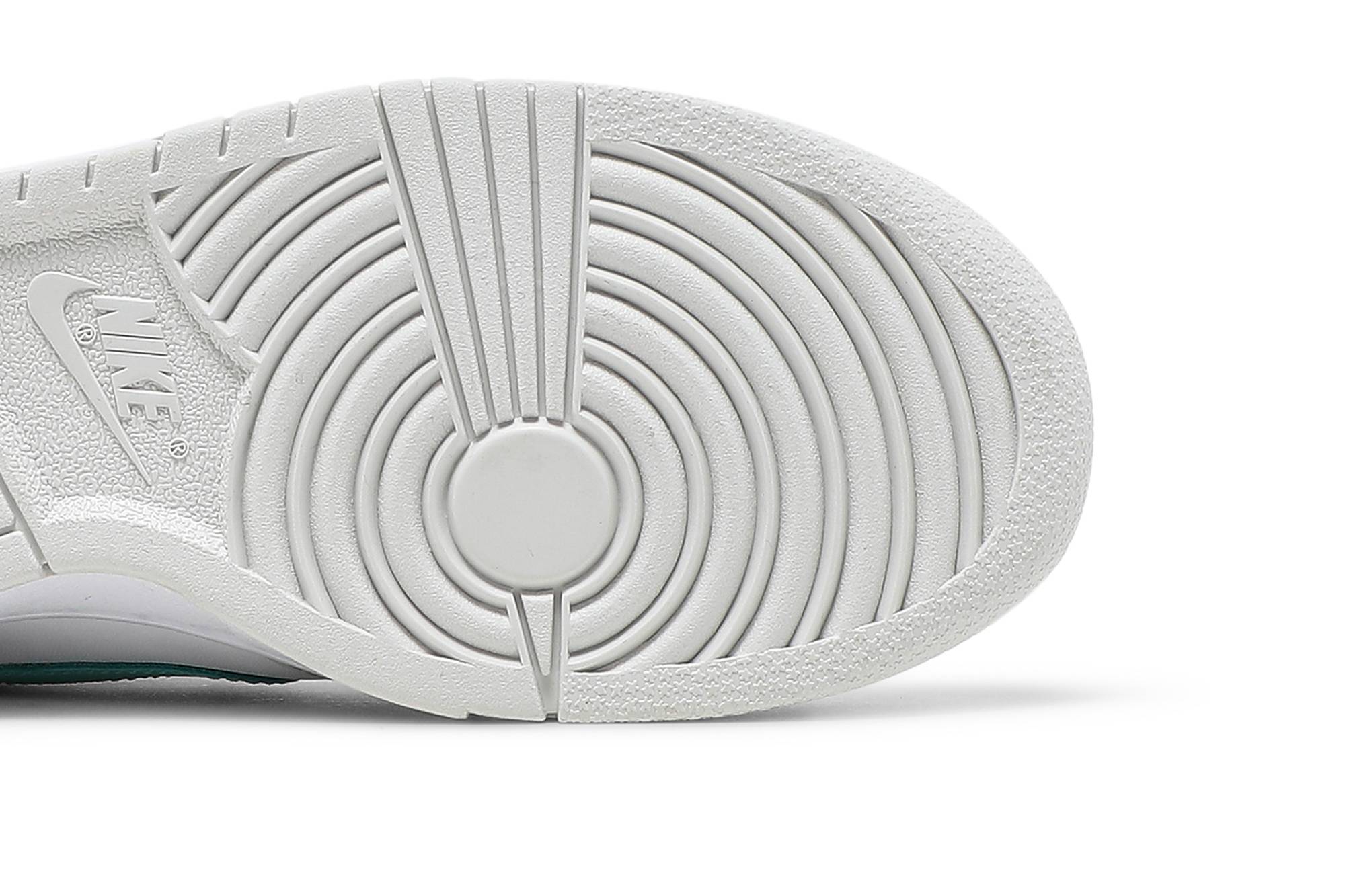 (Grade School) Nike Dunk Low ‘Tropical Twist’ CW1590-101