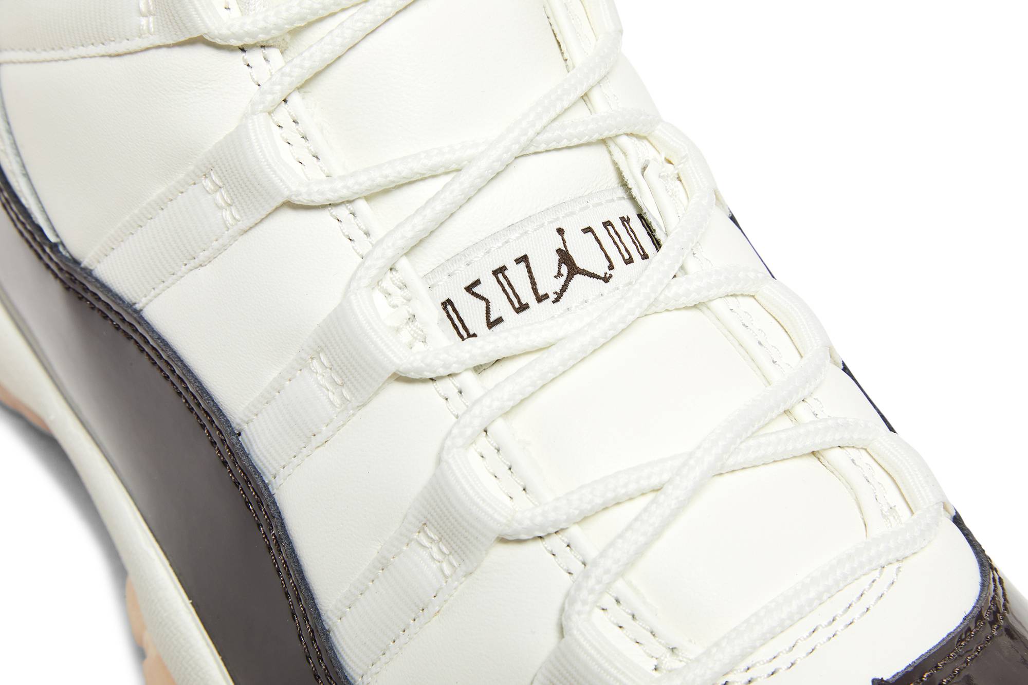 (Women) Air Jordan 11 ‘Neapolitan’ AR0715-101