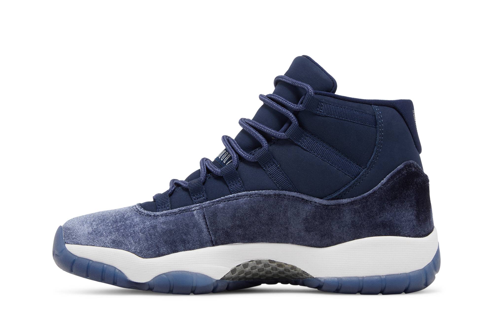 (Women) Air Jordan 11 Velvet ‘Midnight Navy’ AR0715-441