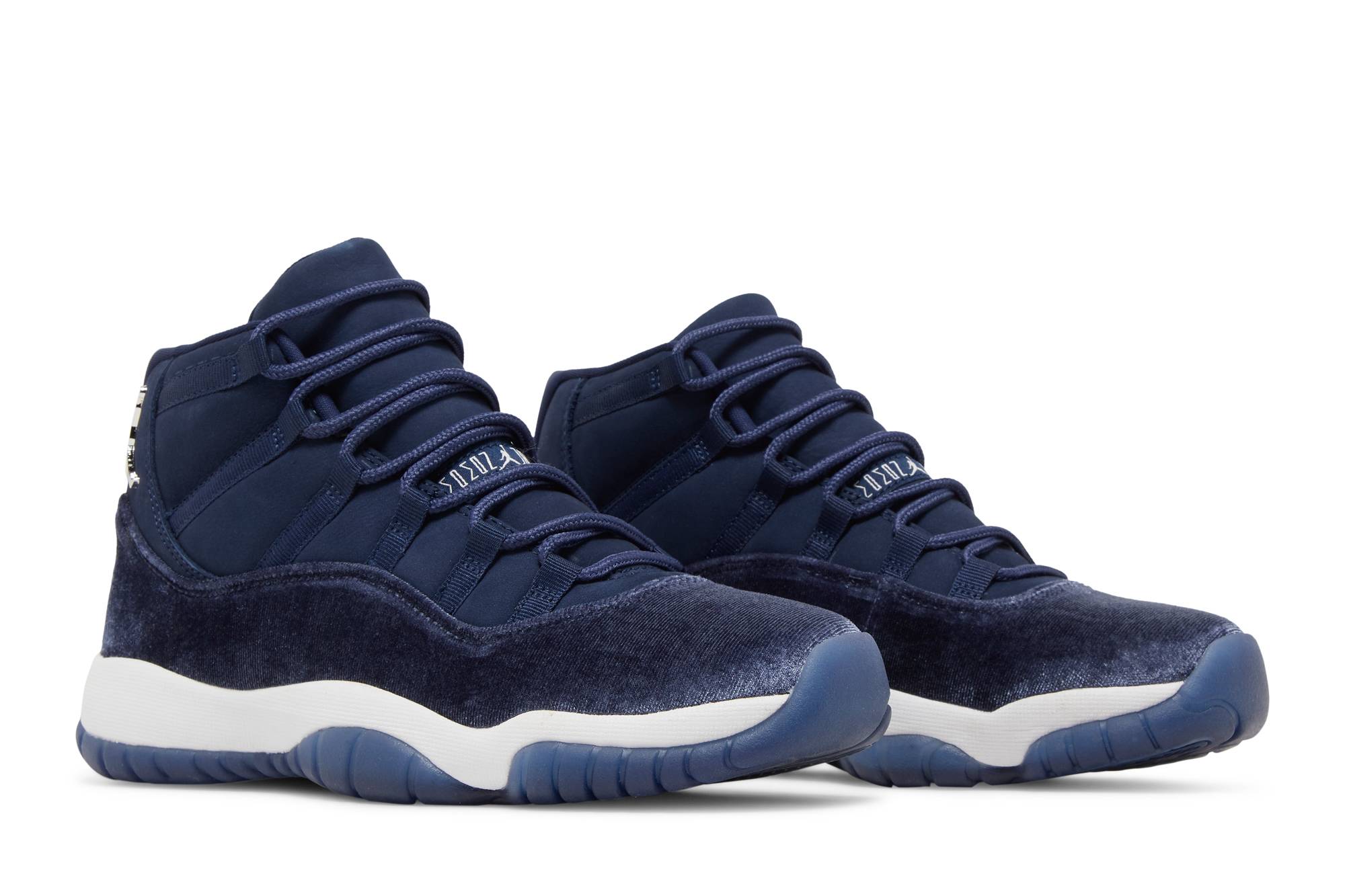 (Women) Air Jordan 11 Velvet ‘Midnight Navy’ AR0715-441