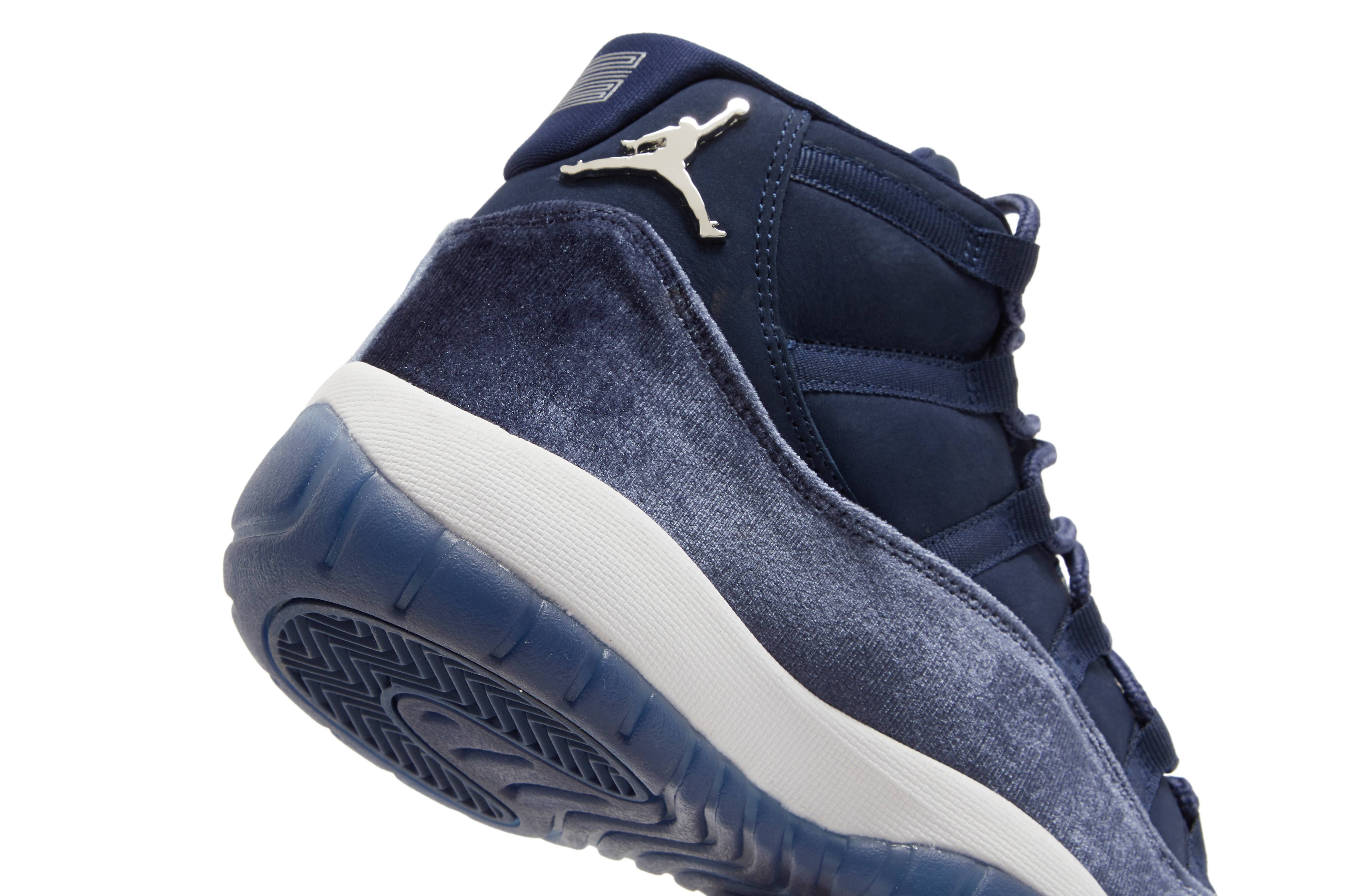 (Women) Air Jordan 11 Velvet ‘Midnight Navy’ AR0715-441
