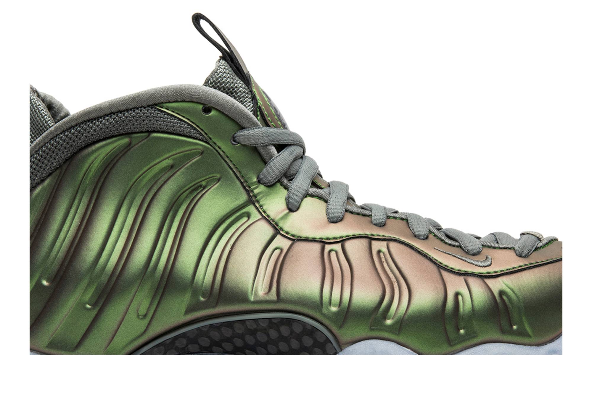 (Women) Nike Air Foamposite One ‘Shine’ AA3963-001