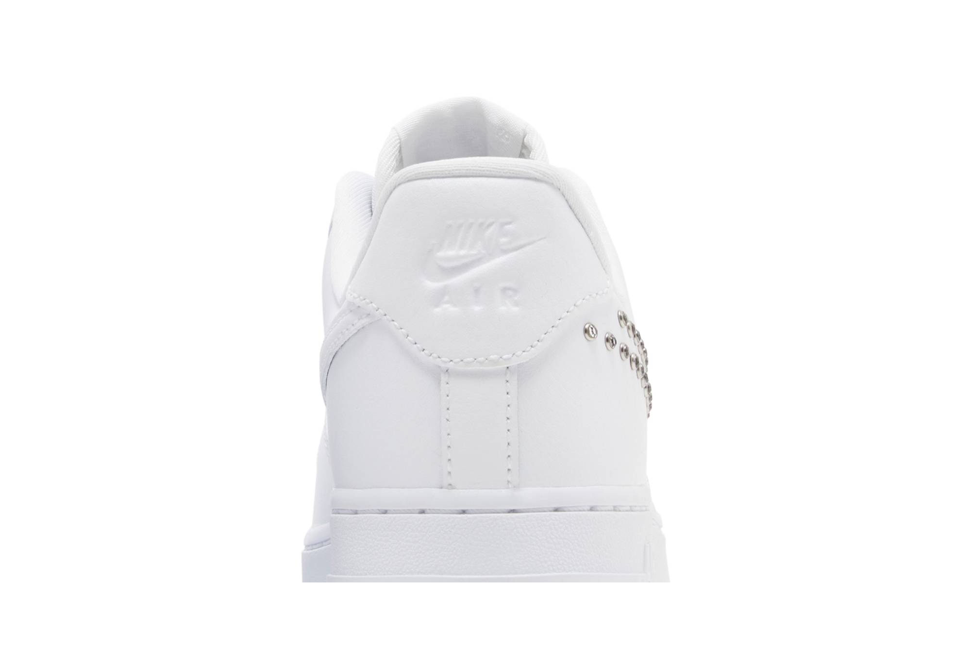 (Women) Nike Air Force 1 ’07 ‘Studded Swoosh’ FQ8887-100