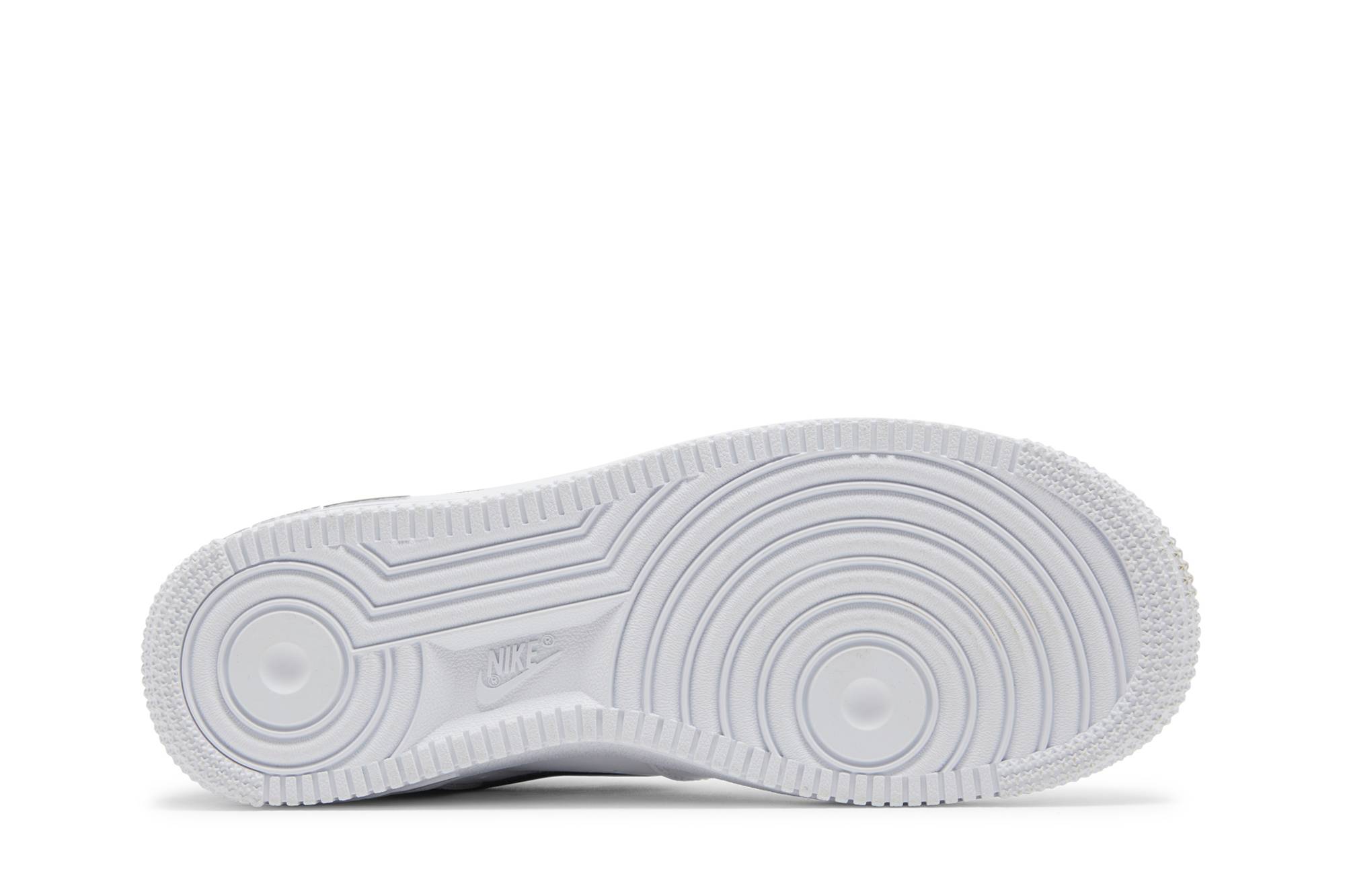 (Women) Nike Air Force 1 ’07 Essential ‘White Iron Ore Patent’ DQ7570-001