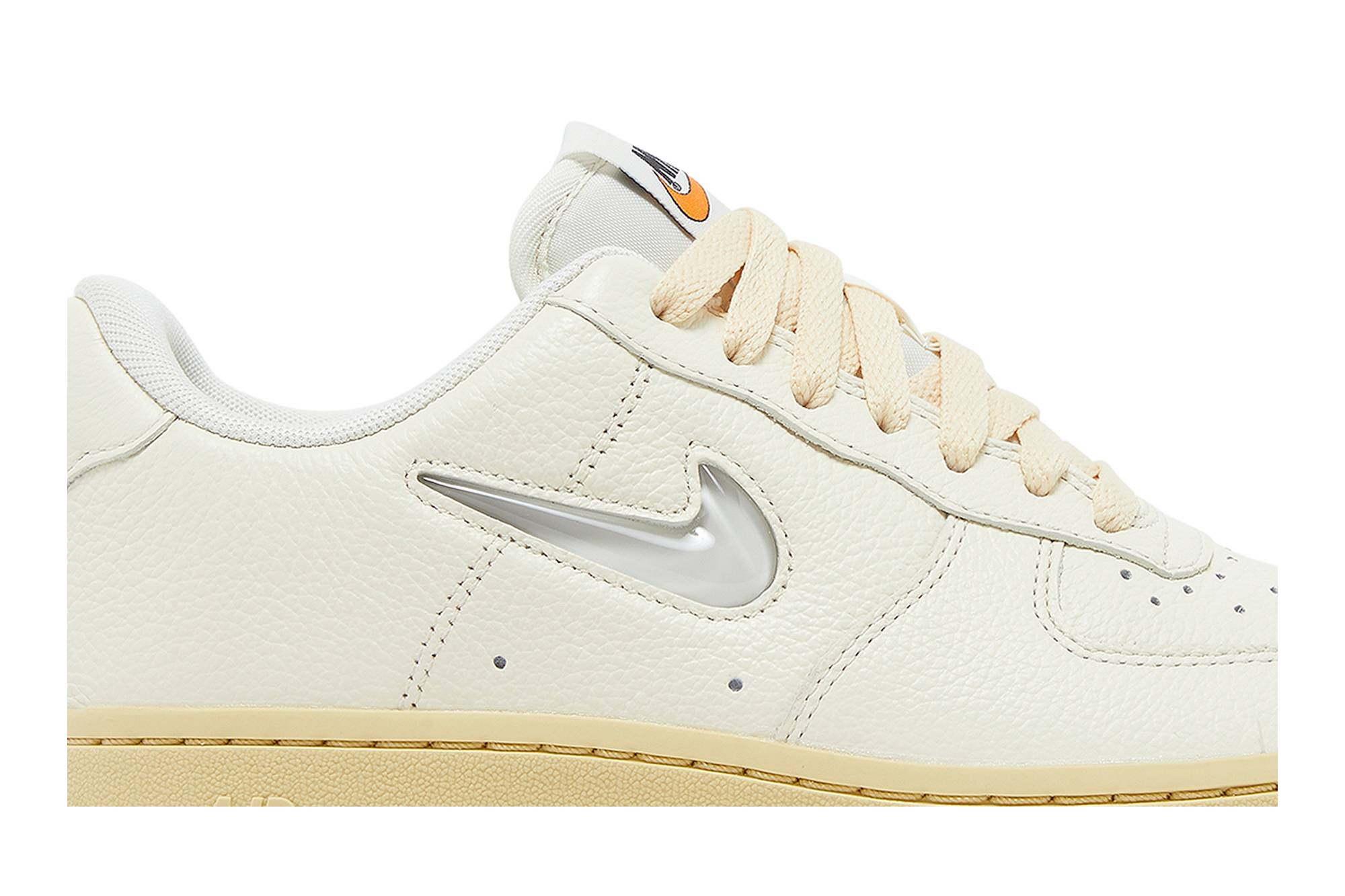 (Women) Nike Air Force 1 07 LX Coconut Milk and Lemon Wash DO9456-100 Nicesnk