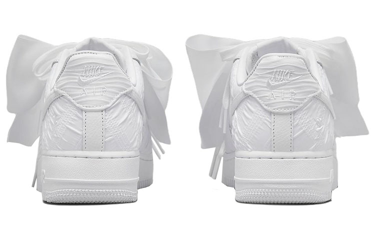 (Women) Nike Air Force 1 ’07 LX ‘White Bow’ DV4244-111