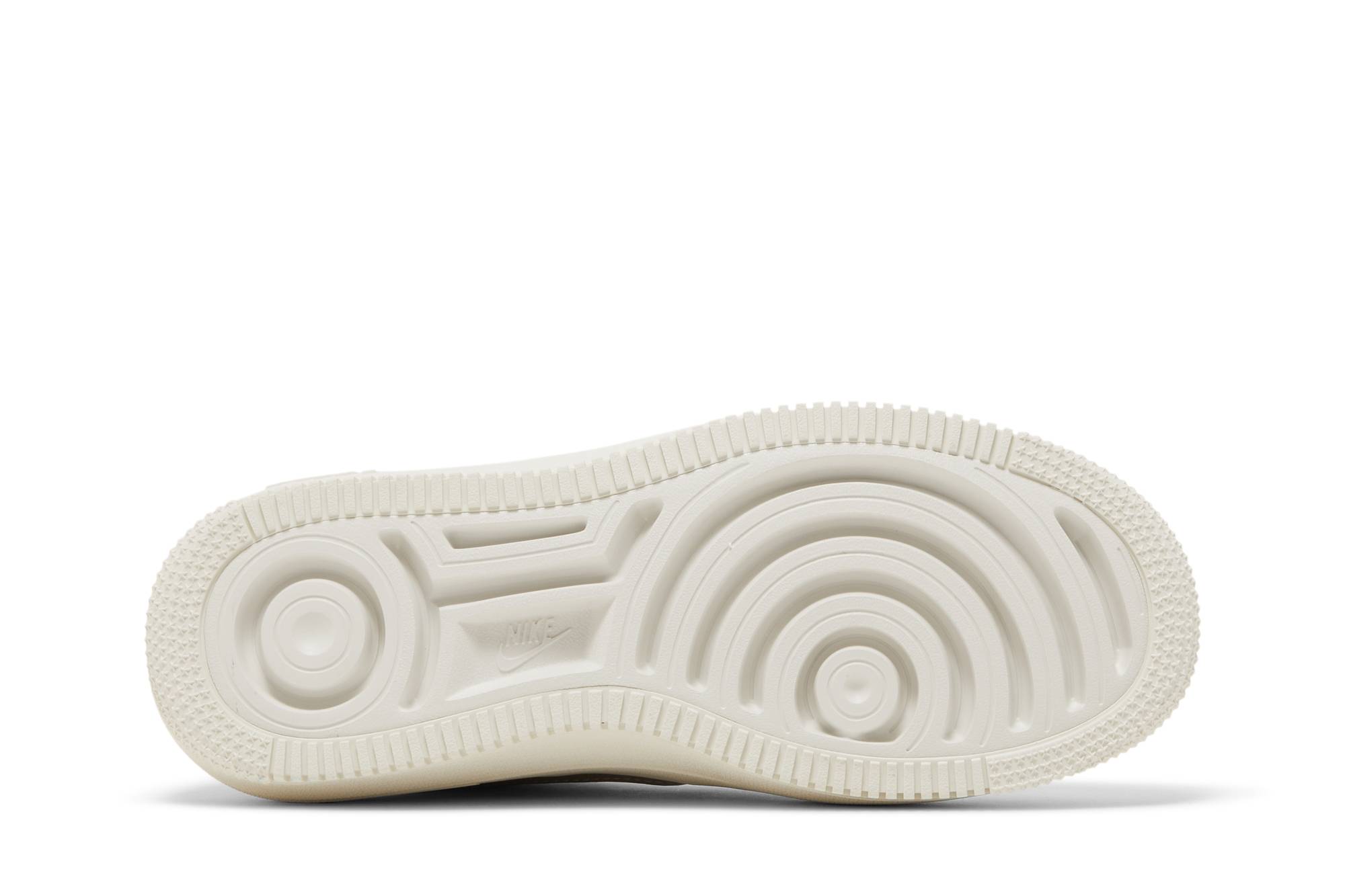 (Women) Nike Air Force 1 PLT.AF.ORM ‘Summit White Metalic Silver’ DJ9946-101