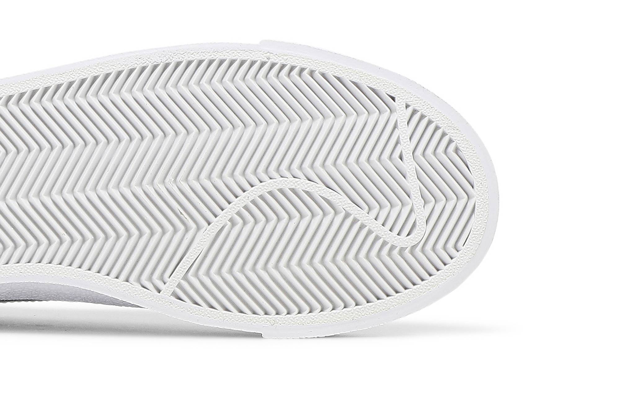 (Women) Nike Blazer Low ’77 ‘Triple White’ DC4769-101