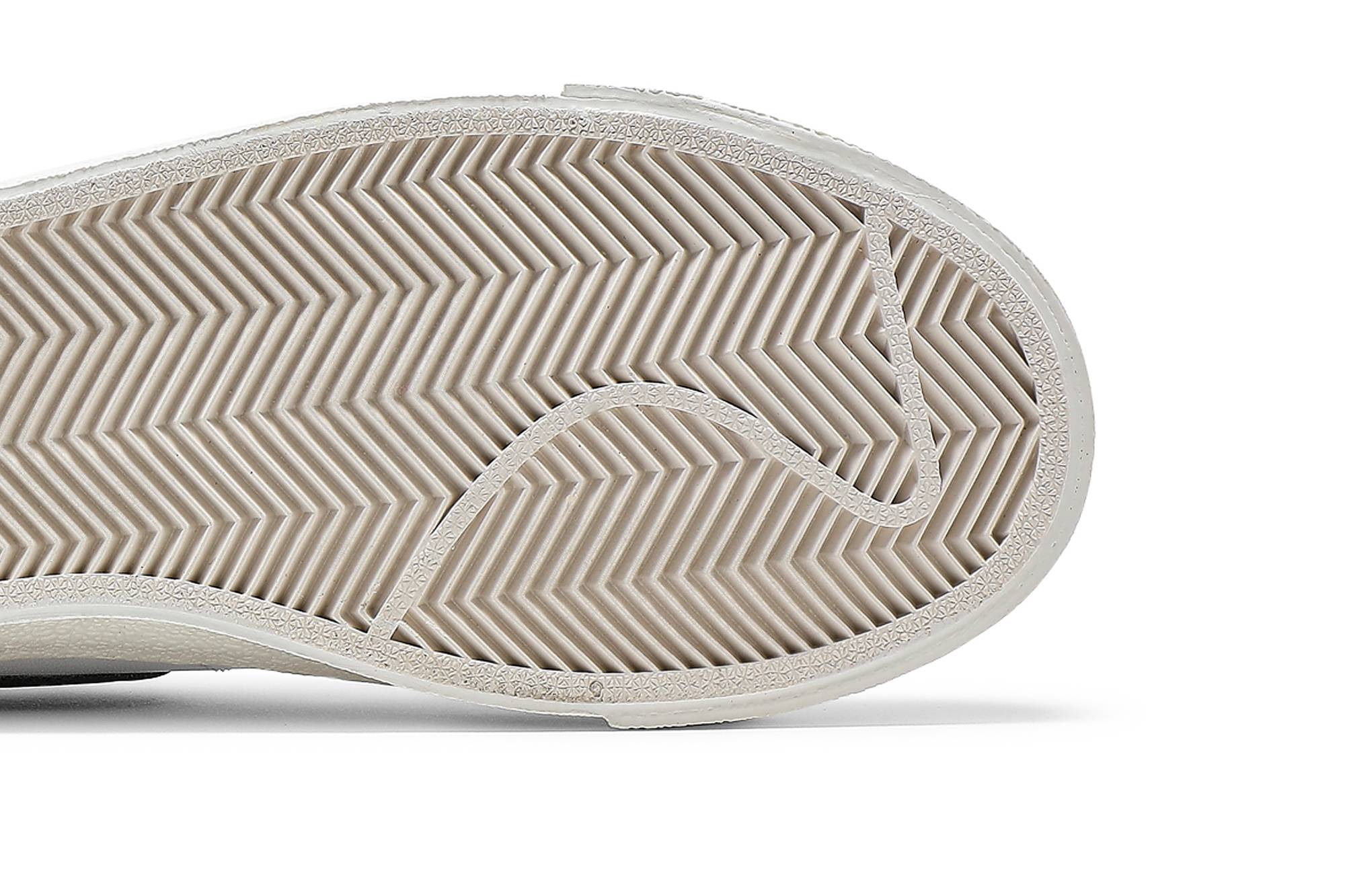 (Women) Nike Blazer Low ’77 ‘White Black’ DC4769-102