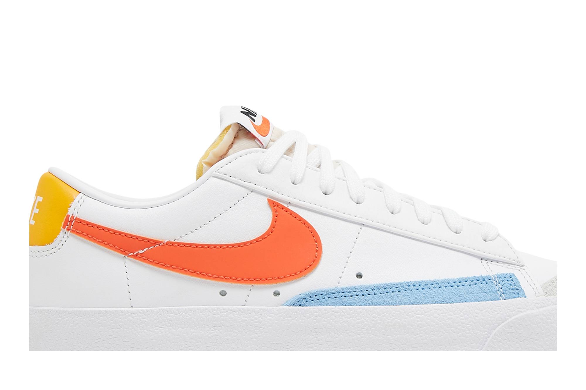(Women) Nike Blazer Low ’77 ‘White Orange’ DC4769-105