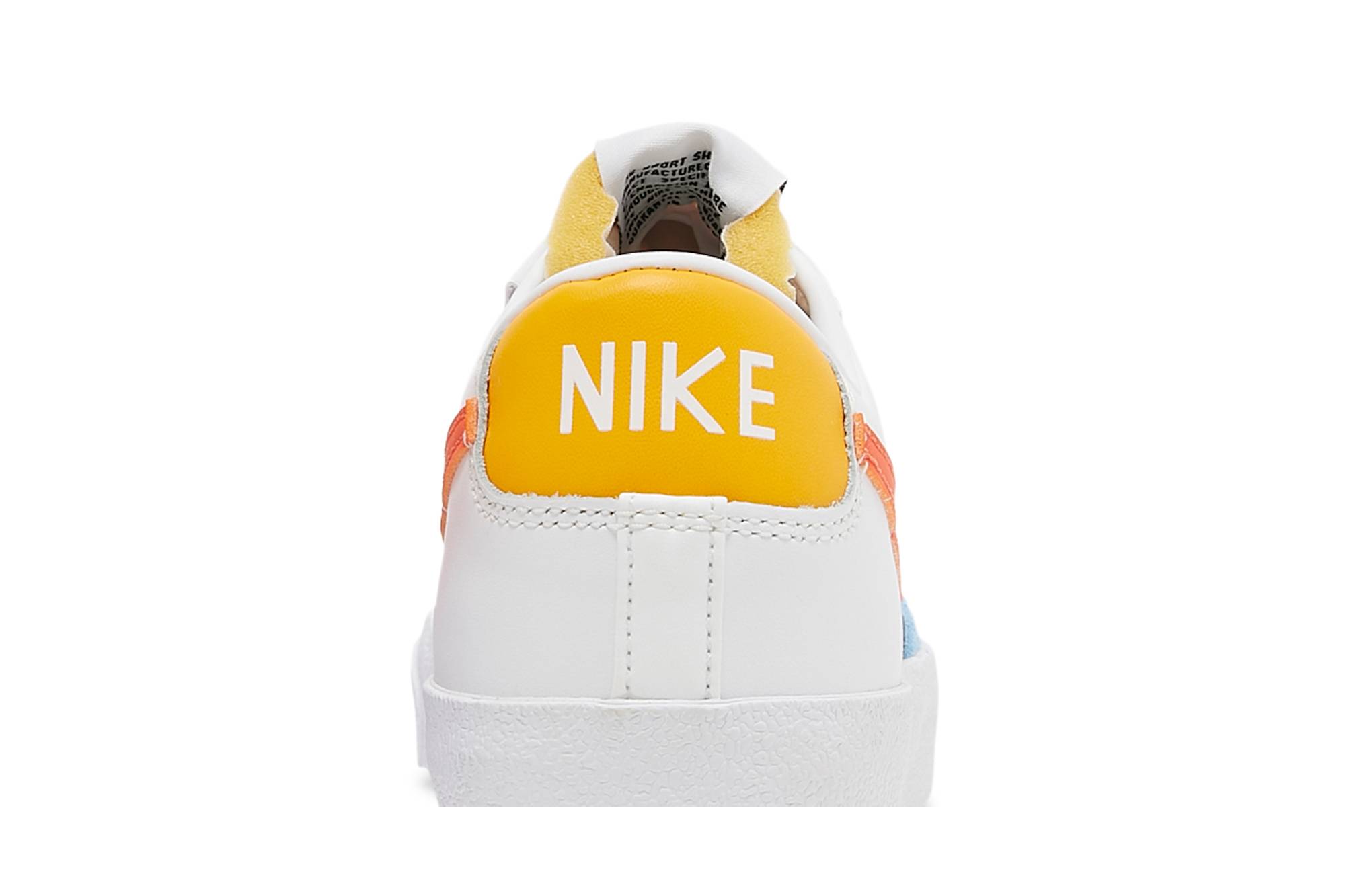 (Women) Nike Blazer Low ’77 ‘White Orange’ DC4769-105