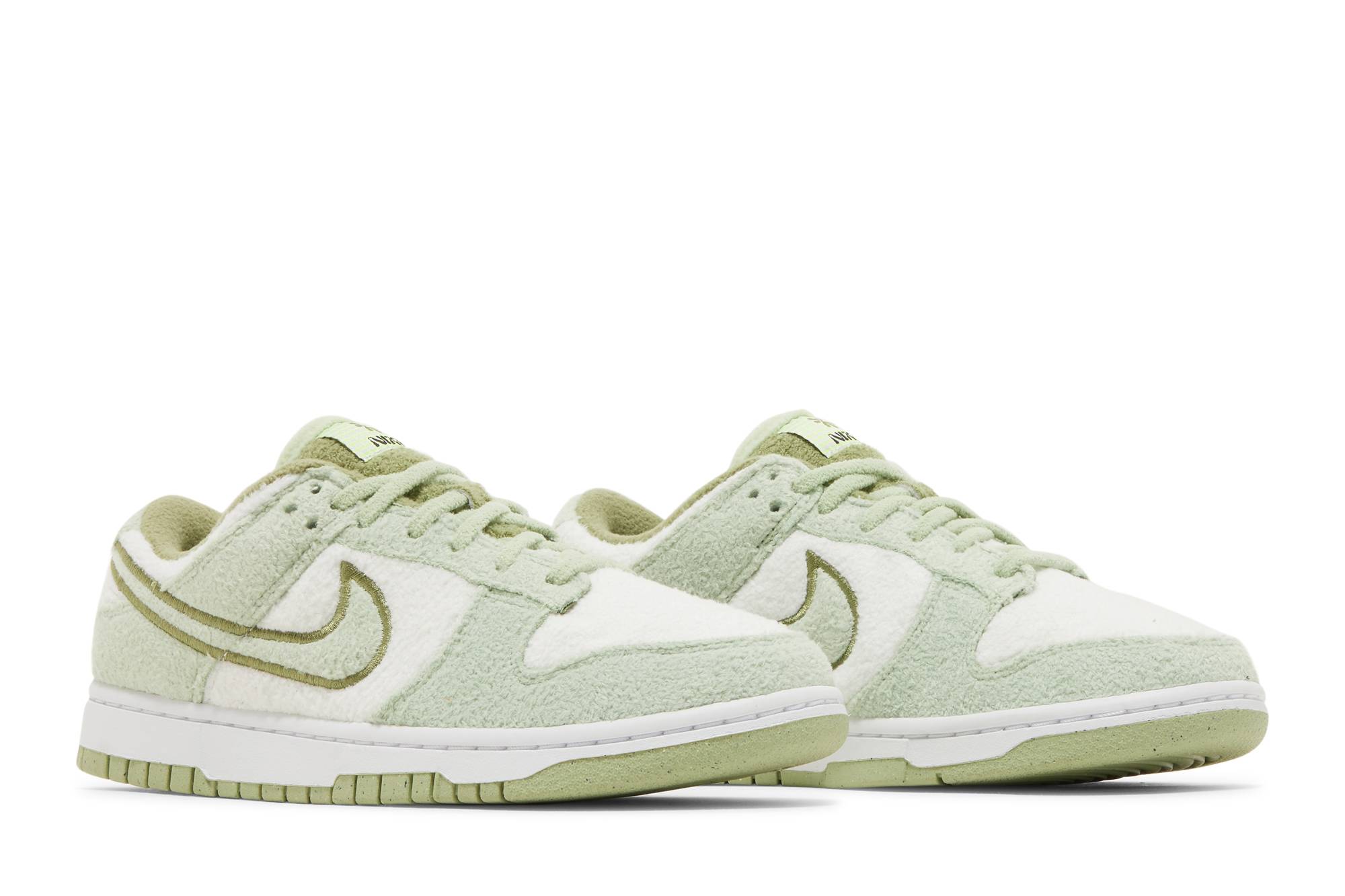 (Women) Nike Dunk Low ‘Fleece – Honeydew’ DQ7579-300