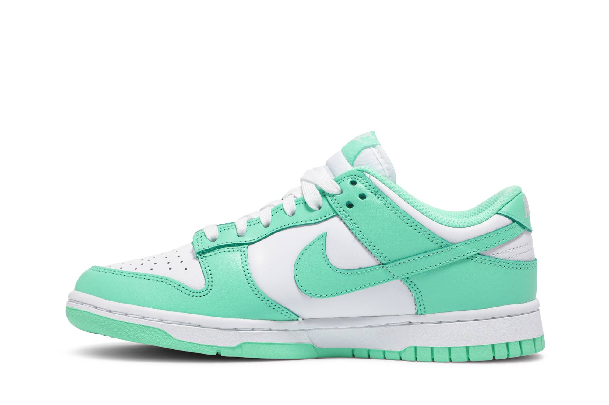 (Women) Nike Dunk Low ‘Green Glow’ [also worn by BTS V] DD1503-105