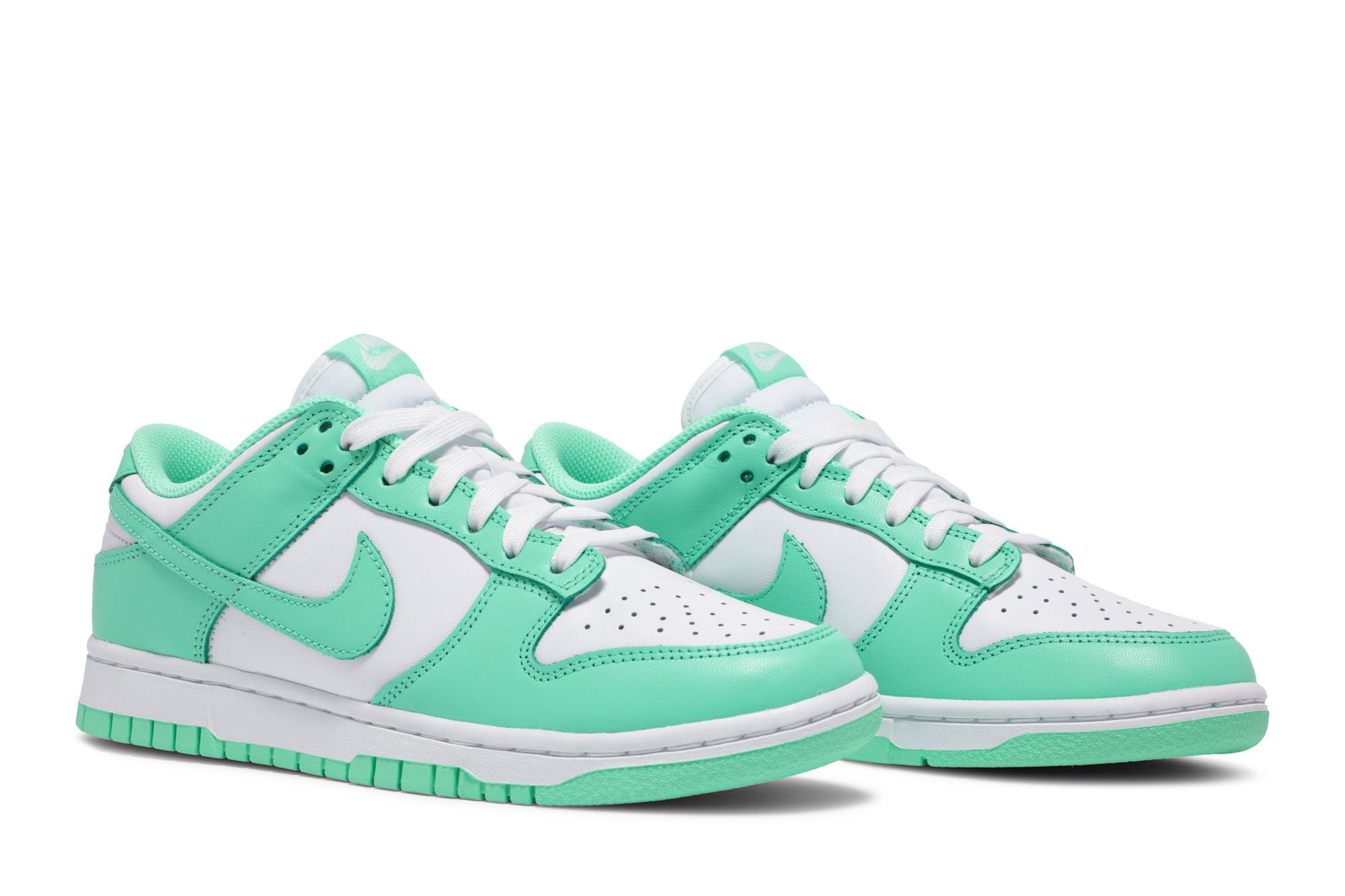 (Women) Nike Dunk Low ‘Green Glow’ [also worn by BTS V] DD1503-105
