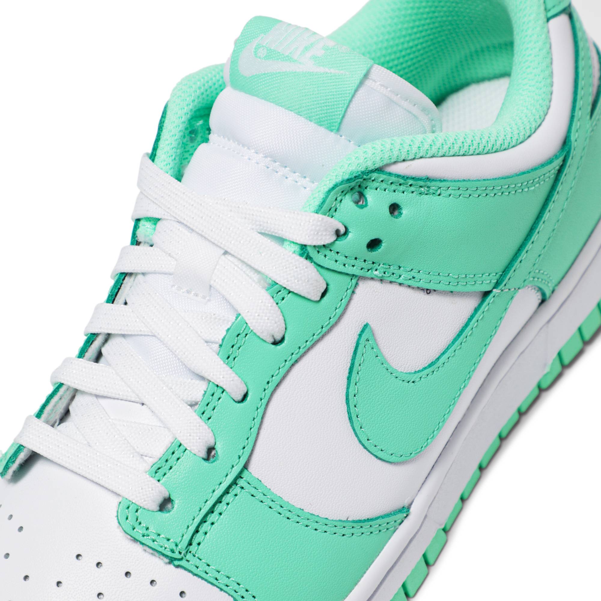 (Women) Nike Dunk Low ‘Green Glow’ [also worn by BTS V] DD1503-105