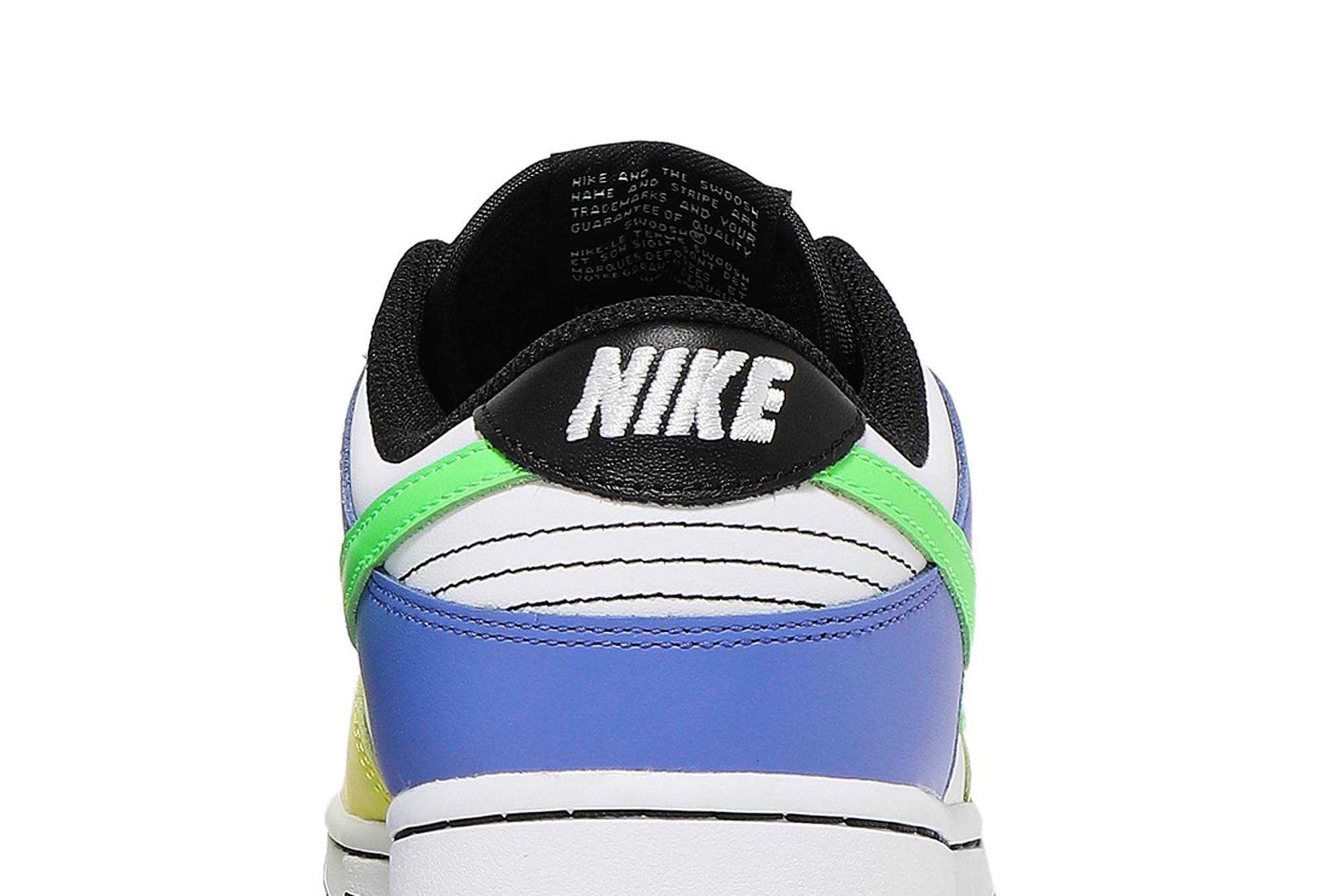 (Women) Nike Dunk Low ‘Green Strike’ DD1503-106