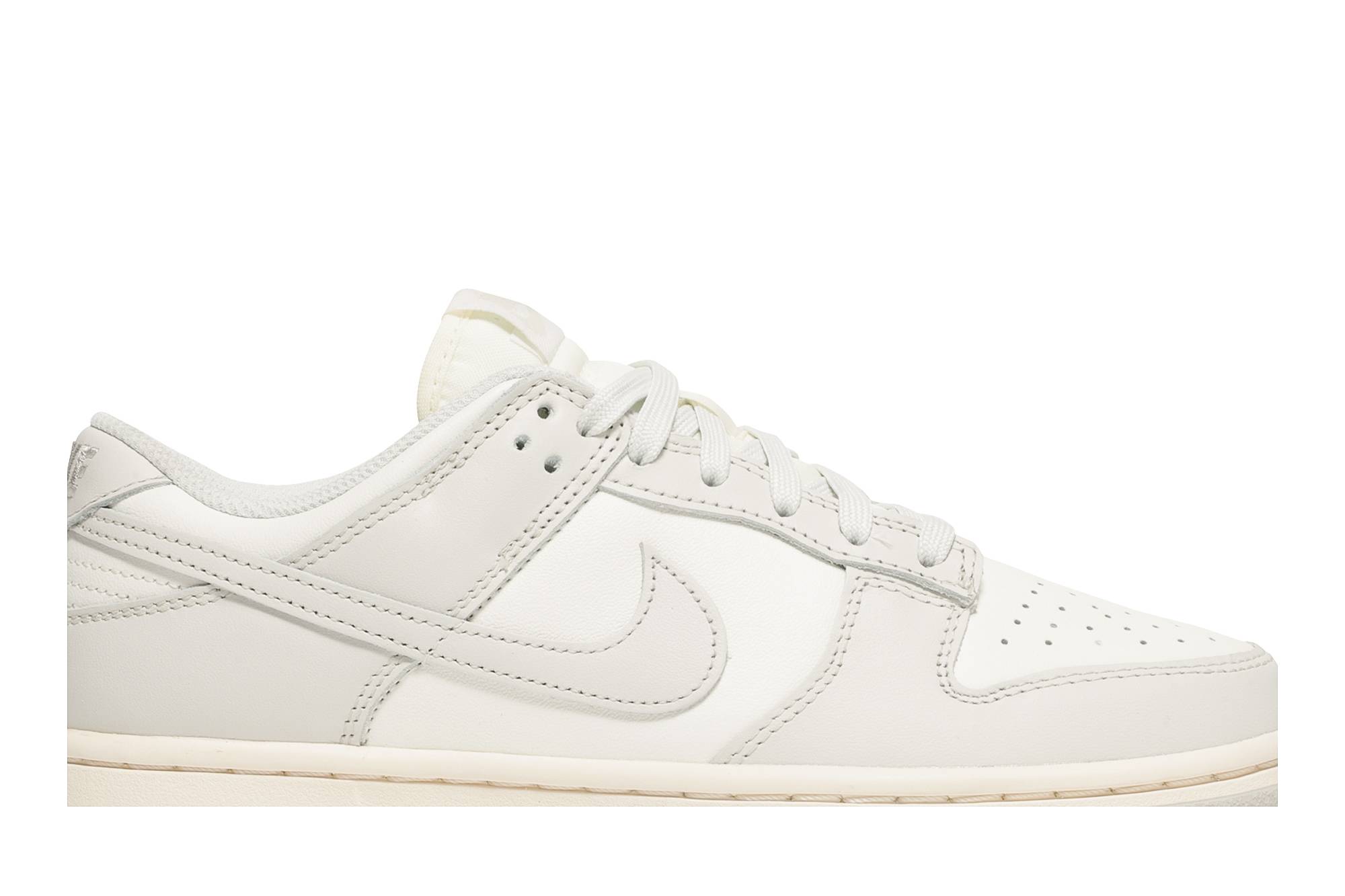 (Women) Nike Dunk Low ‘Light Bone’ DD1503-107