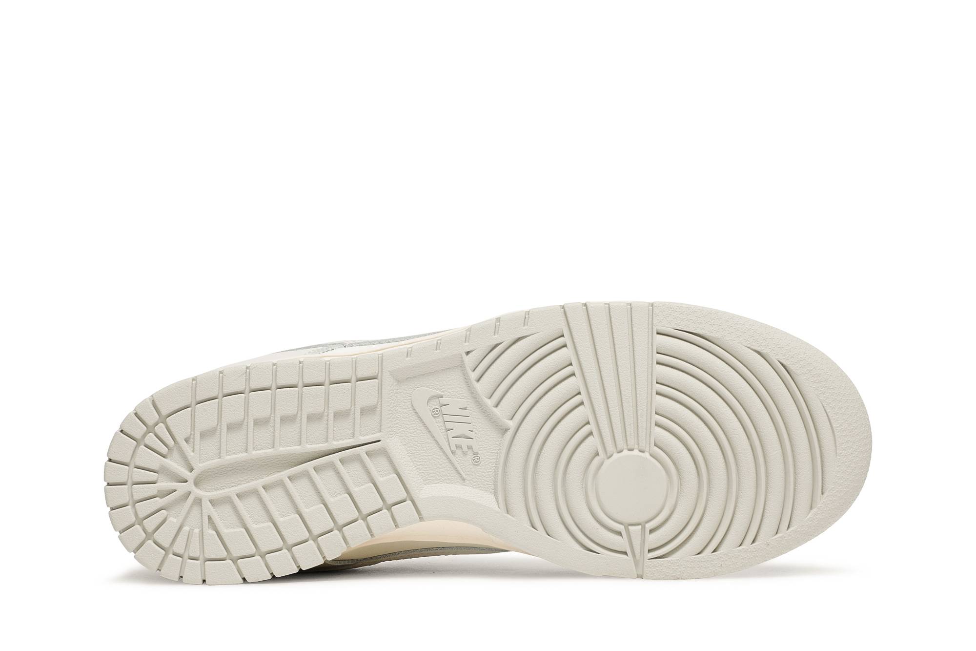 (Women) Nike Dunk Low ‘Light Bone’ DD1503-107