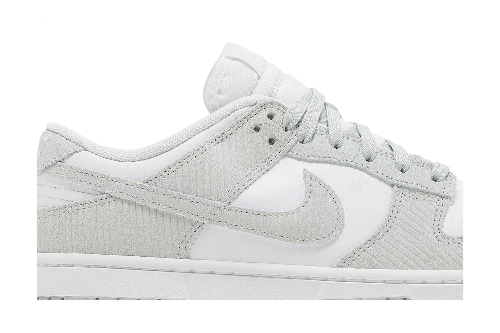 (Women) Nike Dunk Low Light Silver Corduroy FN7658-100 Nicesnk