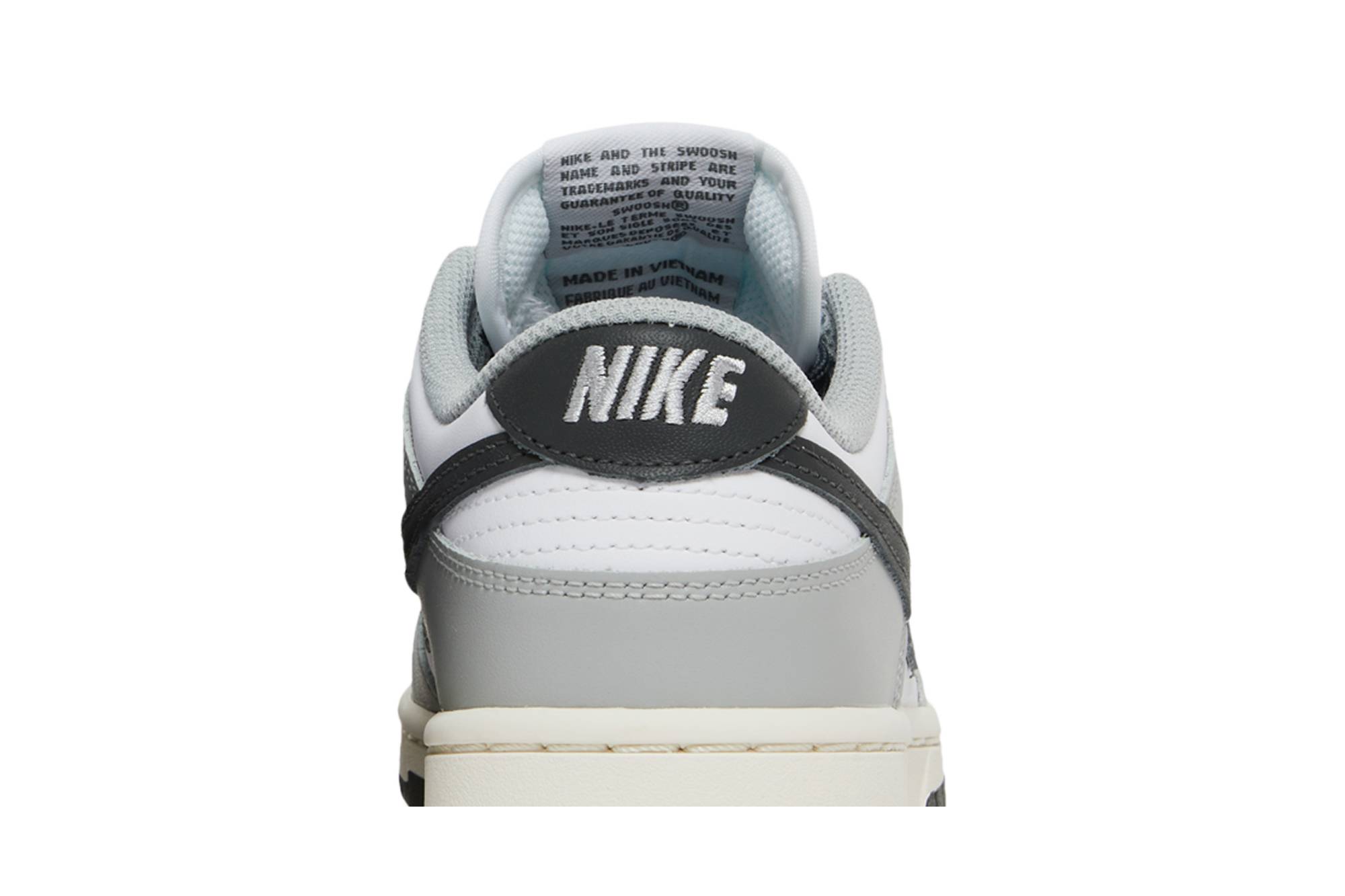 (Women) Nike Dunk Low ‘Light Smoke Grey’ DD1503-117