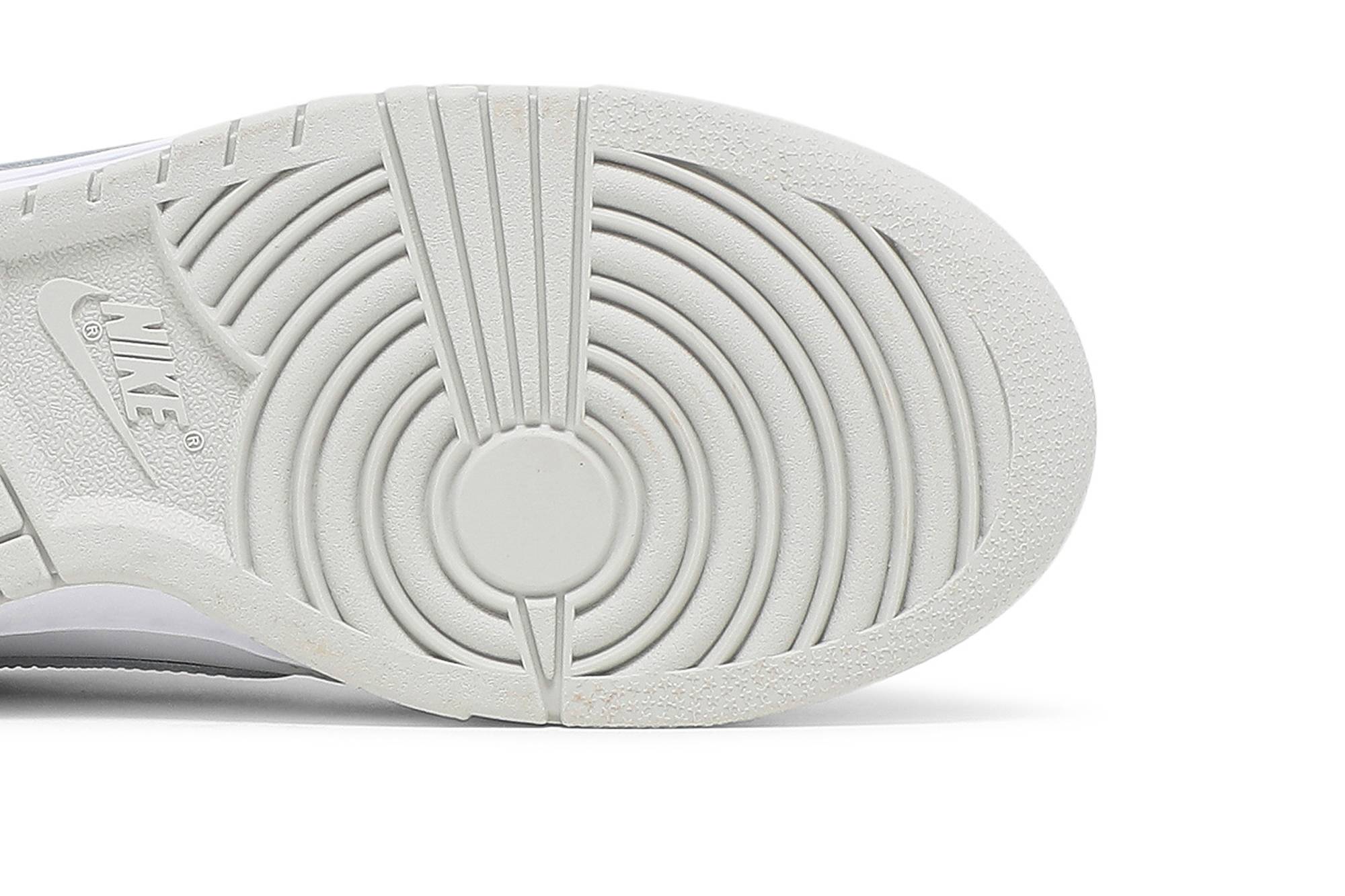 (Women) Nike Dunk Low ‘Photon Dust’ DD1503-103