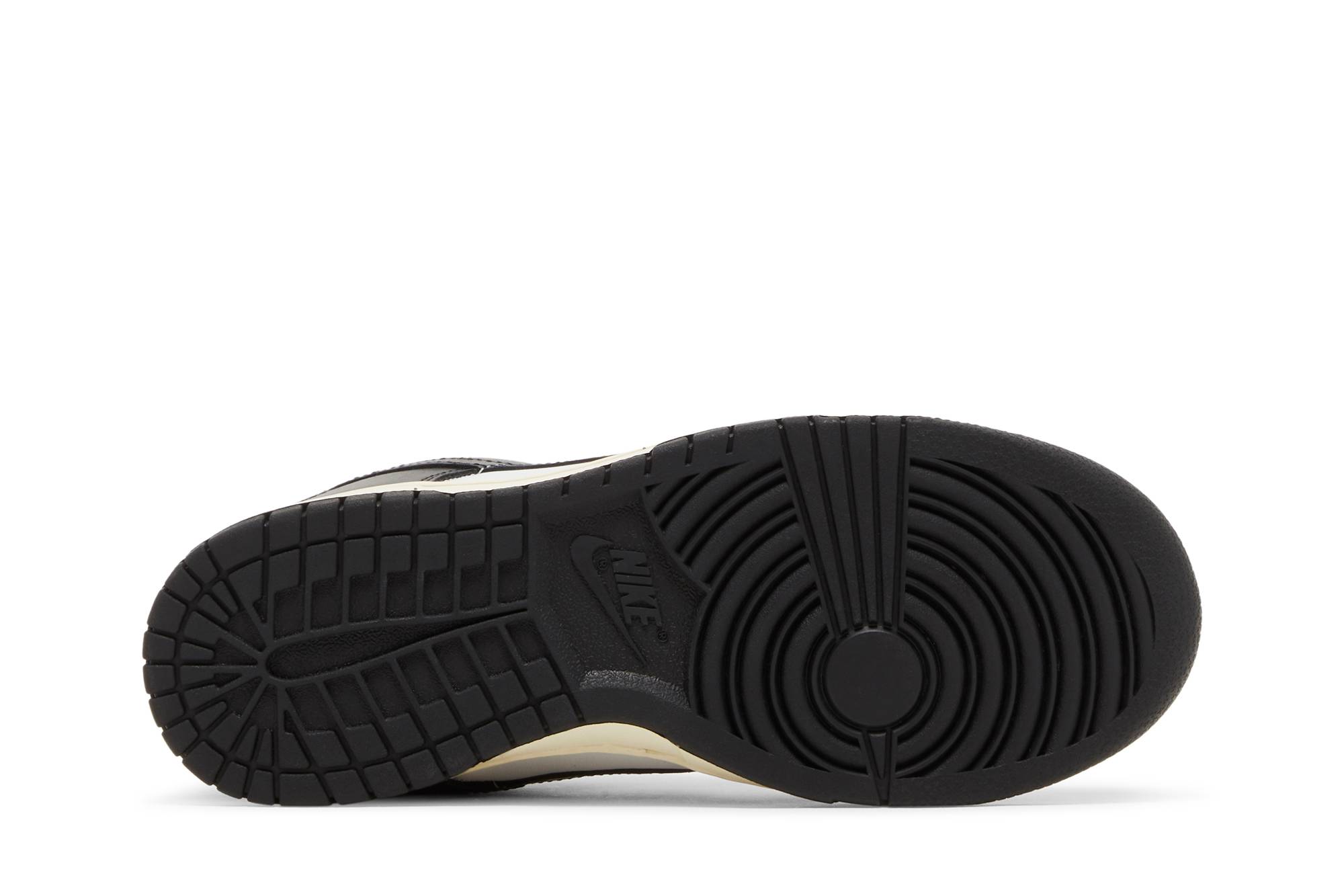 (Women) Nike Dunk Low ‘Vintage Panda’ FQ8899-100