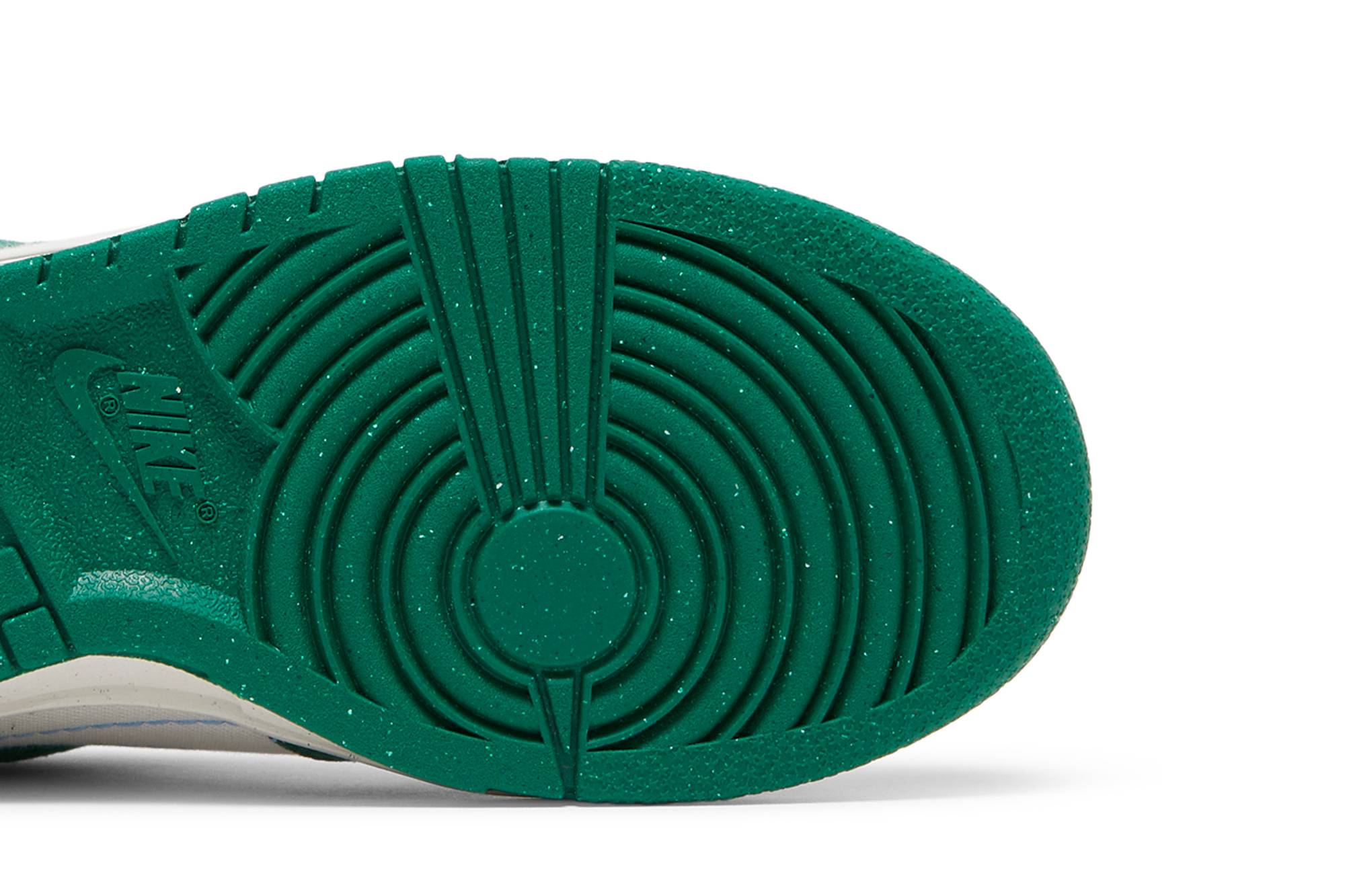 (Women) Nike Dunk Low Disrupt 2 ‘Malachite’ DH4402-001