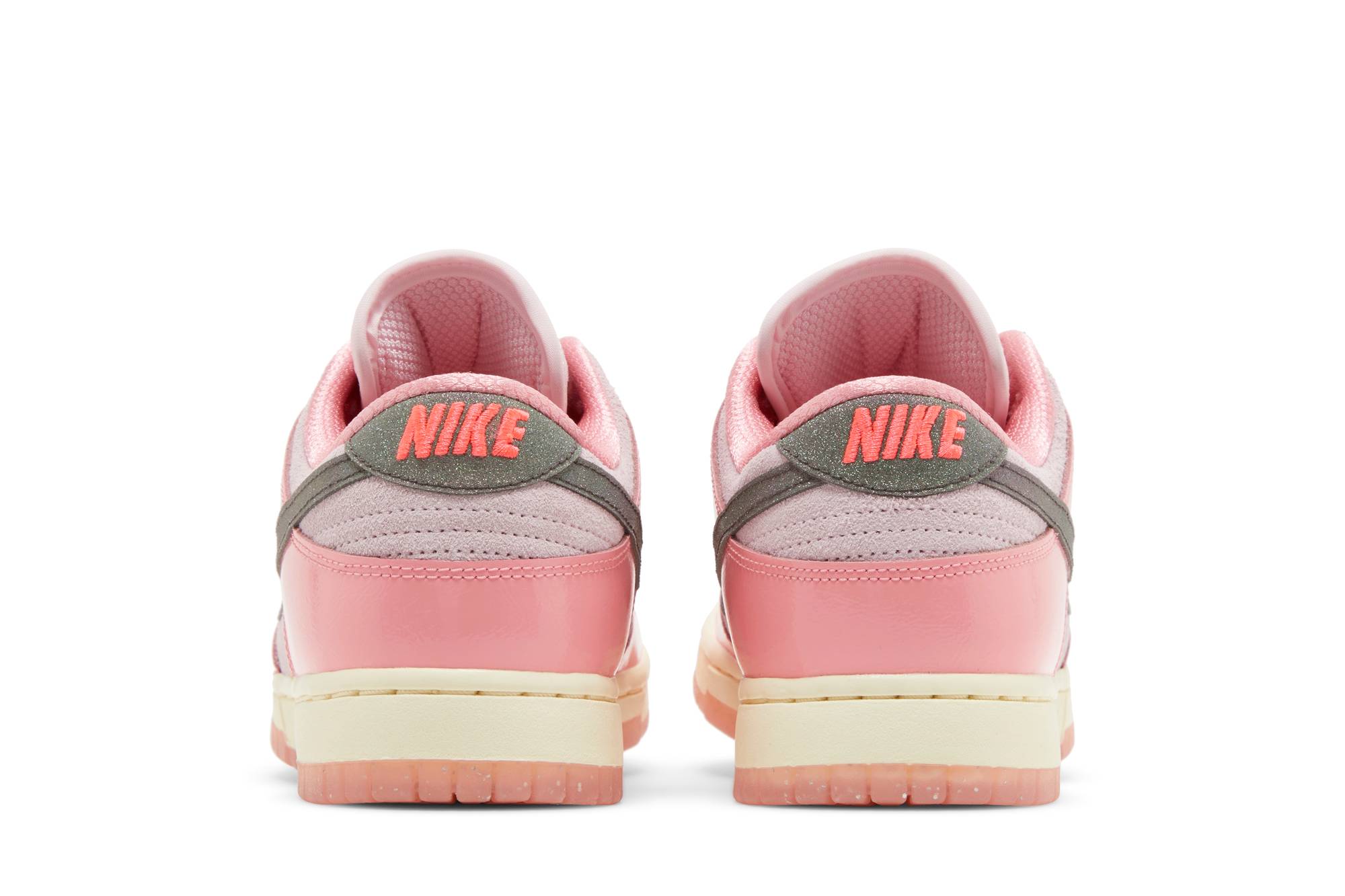 (Women) Nike Dunk Low LX ‘Barbie’ FN8927-621